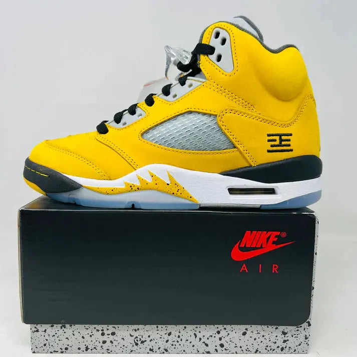 BRAND NEW SNEAKERS