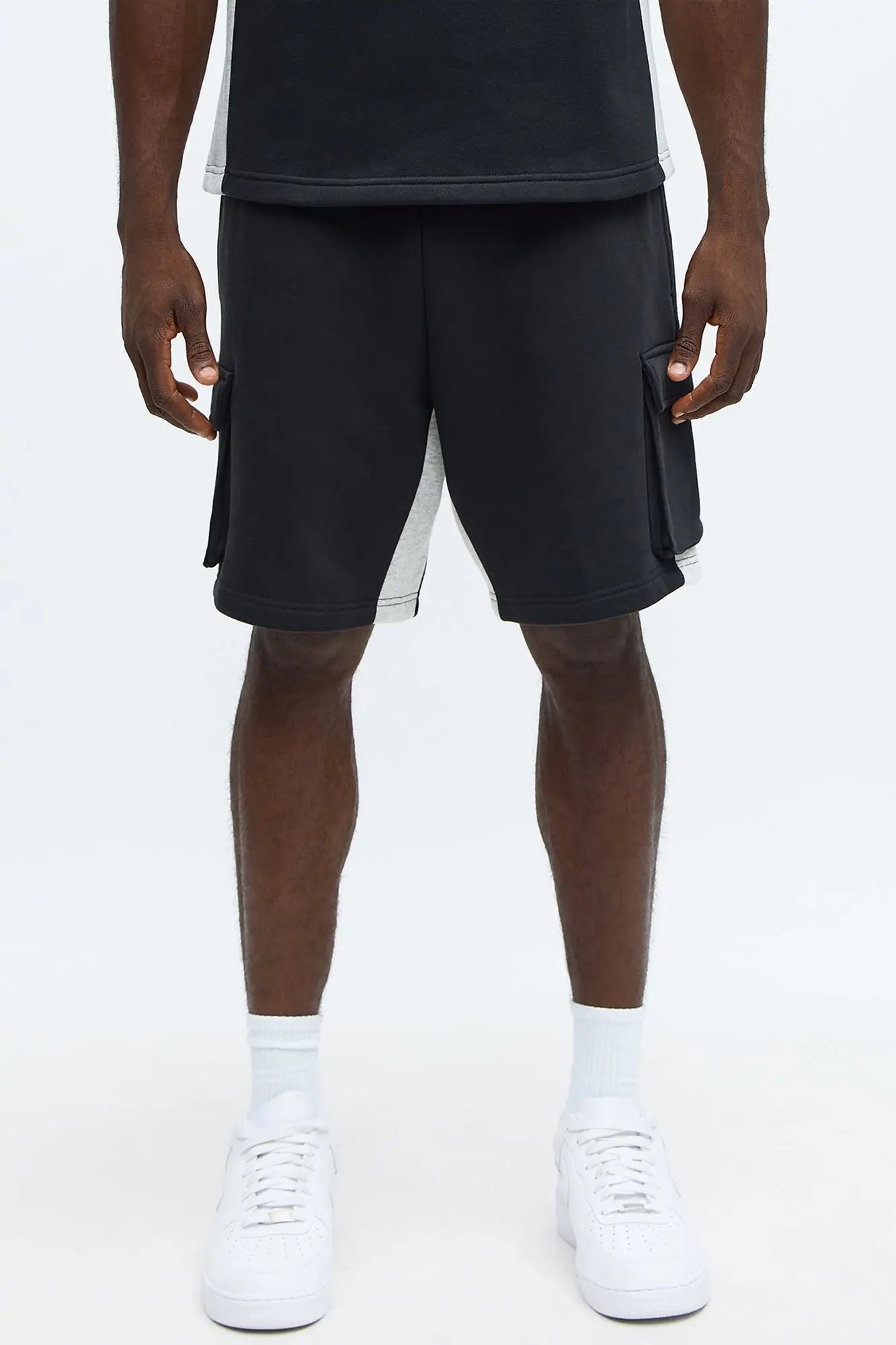 Tyson Relaxed Paneled Cargo Shorts - Black/combo