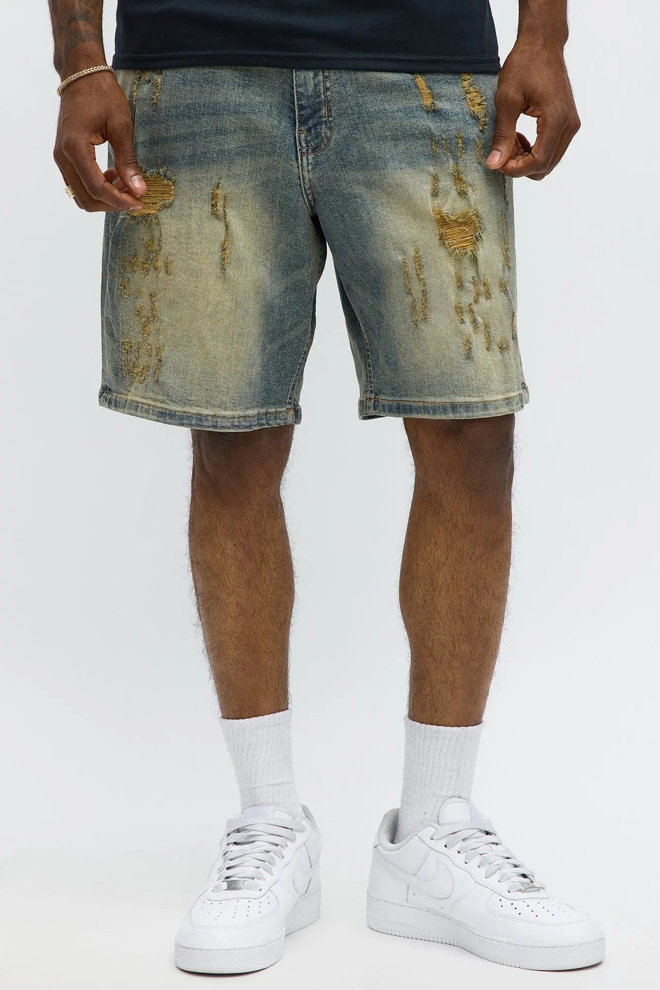 Relaxed Looking Out Ripped And Repair Denim Shorts - Vintage Blue Wash