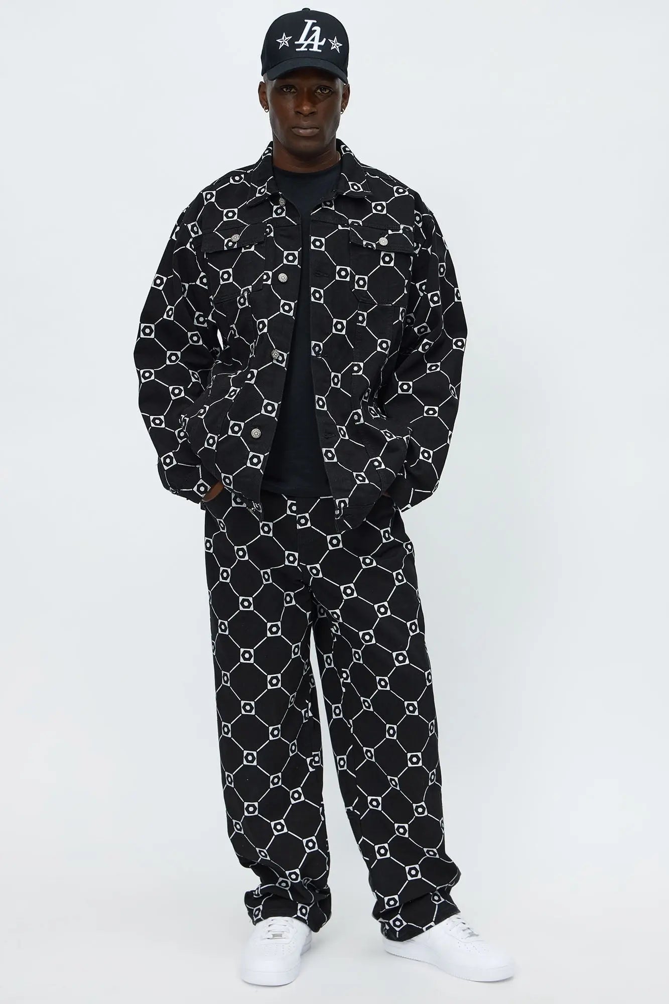 Southpole Baggy Monogram Jeans - Black