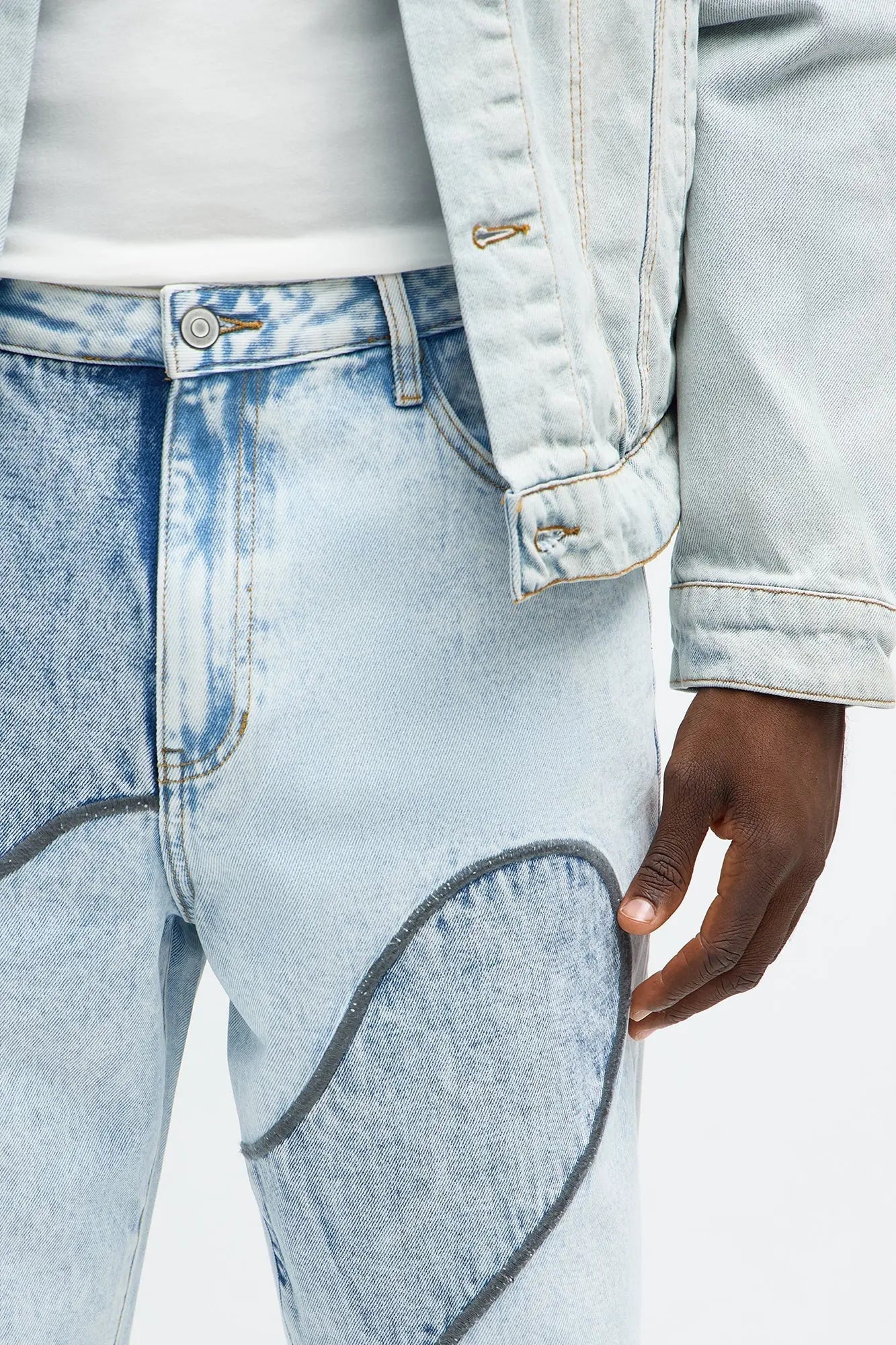 Straight Two Tone Wave Jeans - Light Wash