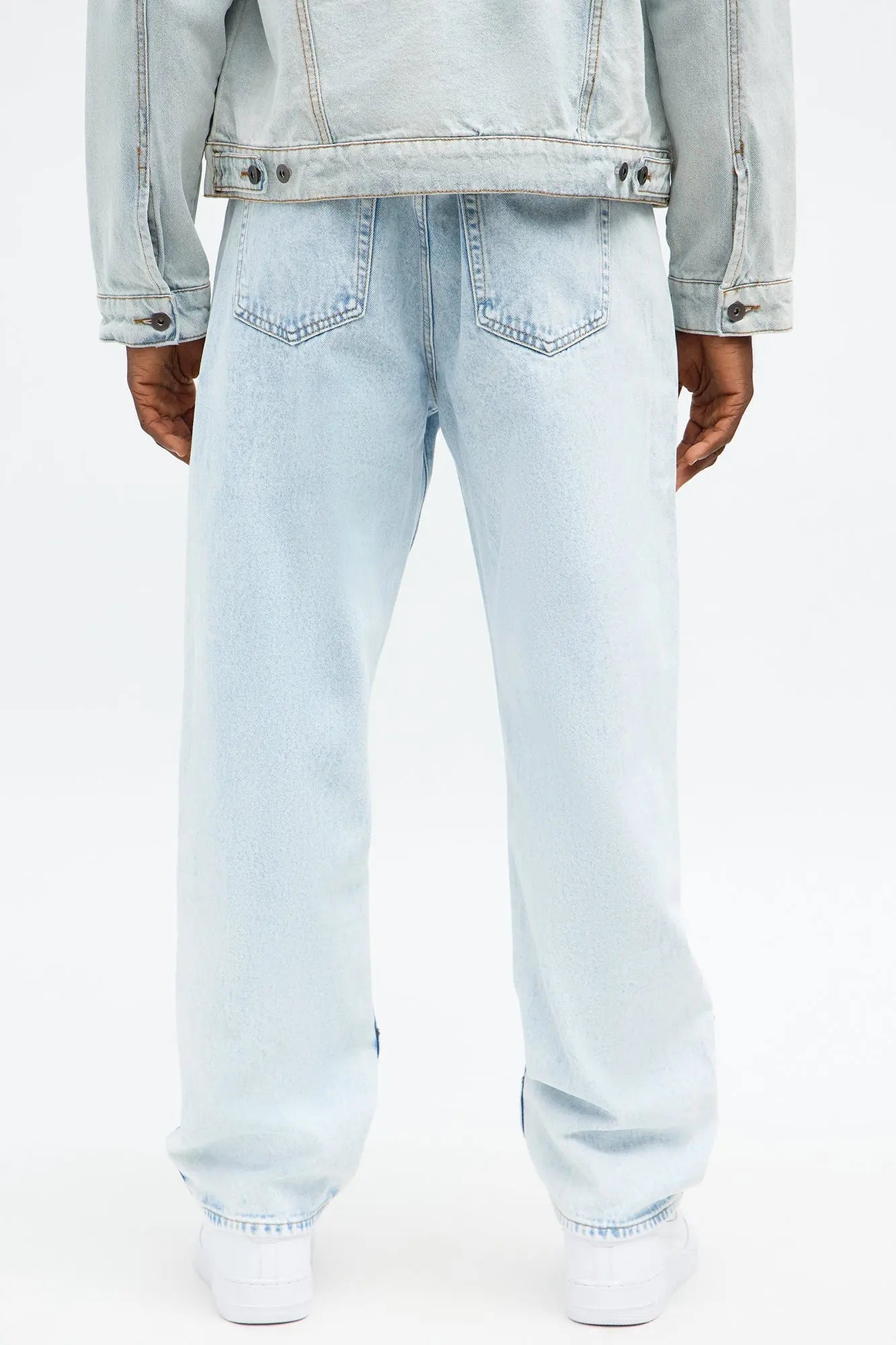 Straight Two Tone Wave Jeans - Light Wash