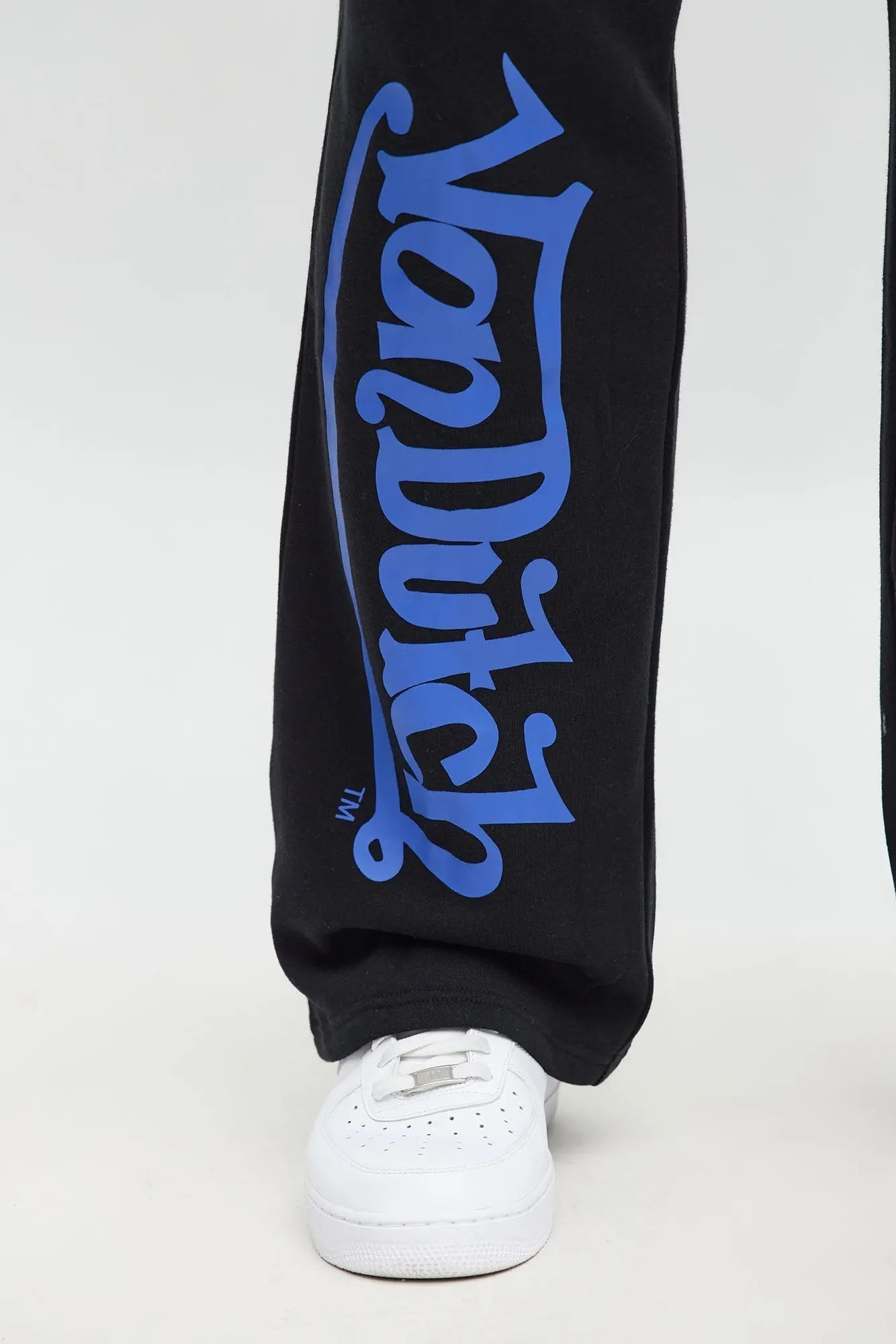 Von Dutch Live To Ride Baggy Sweatpants - Black