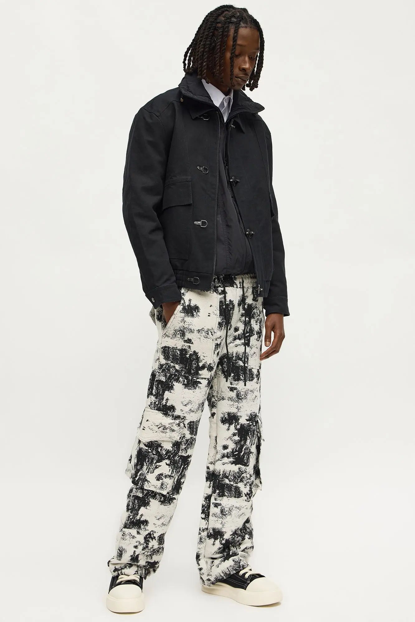 Baggy Tropic Threads Tapestry Pants - Black/White