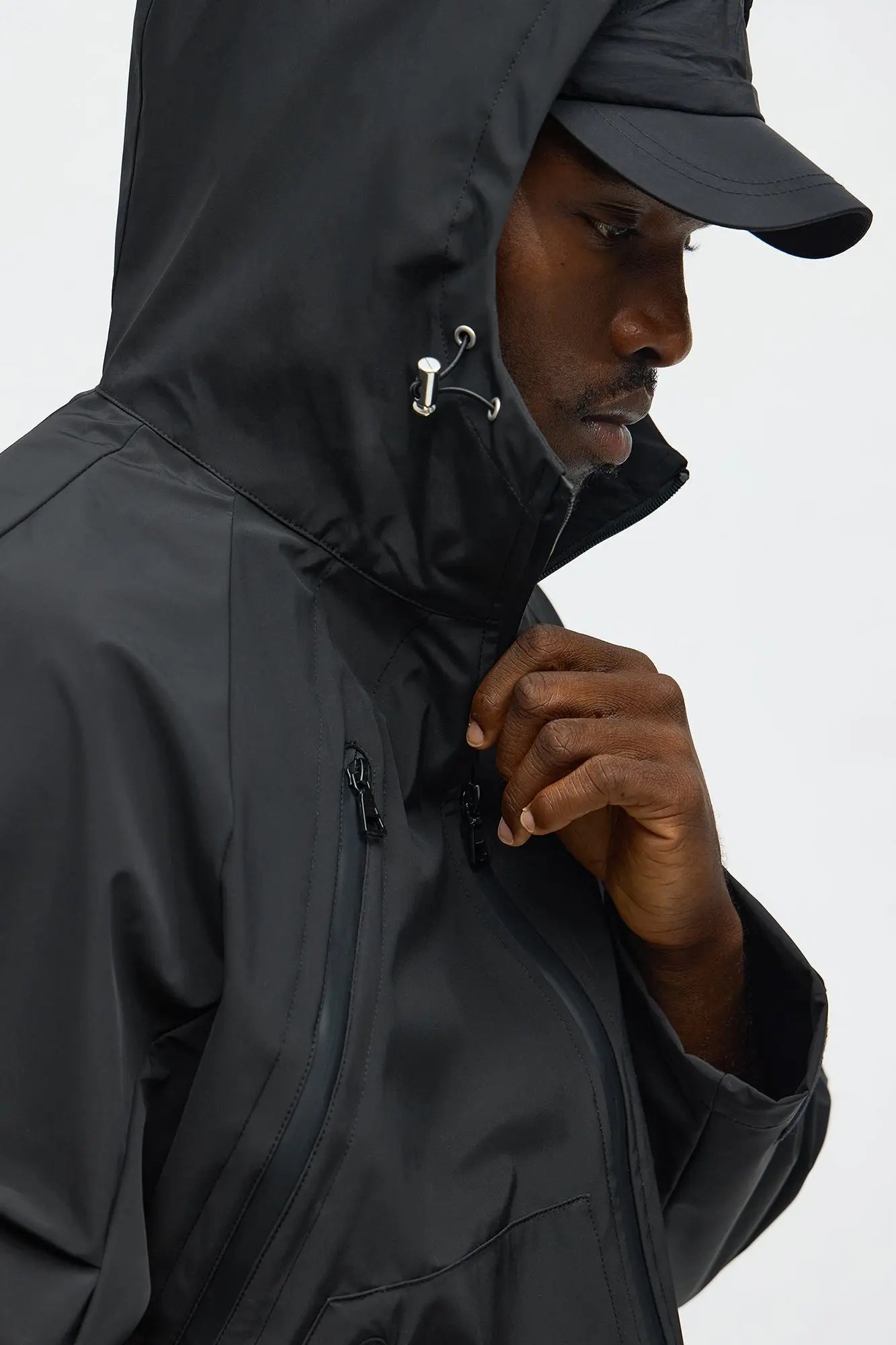 Relaxed Peak Hooded Tech Zip Jacket - Black