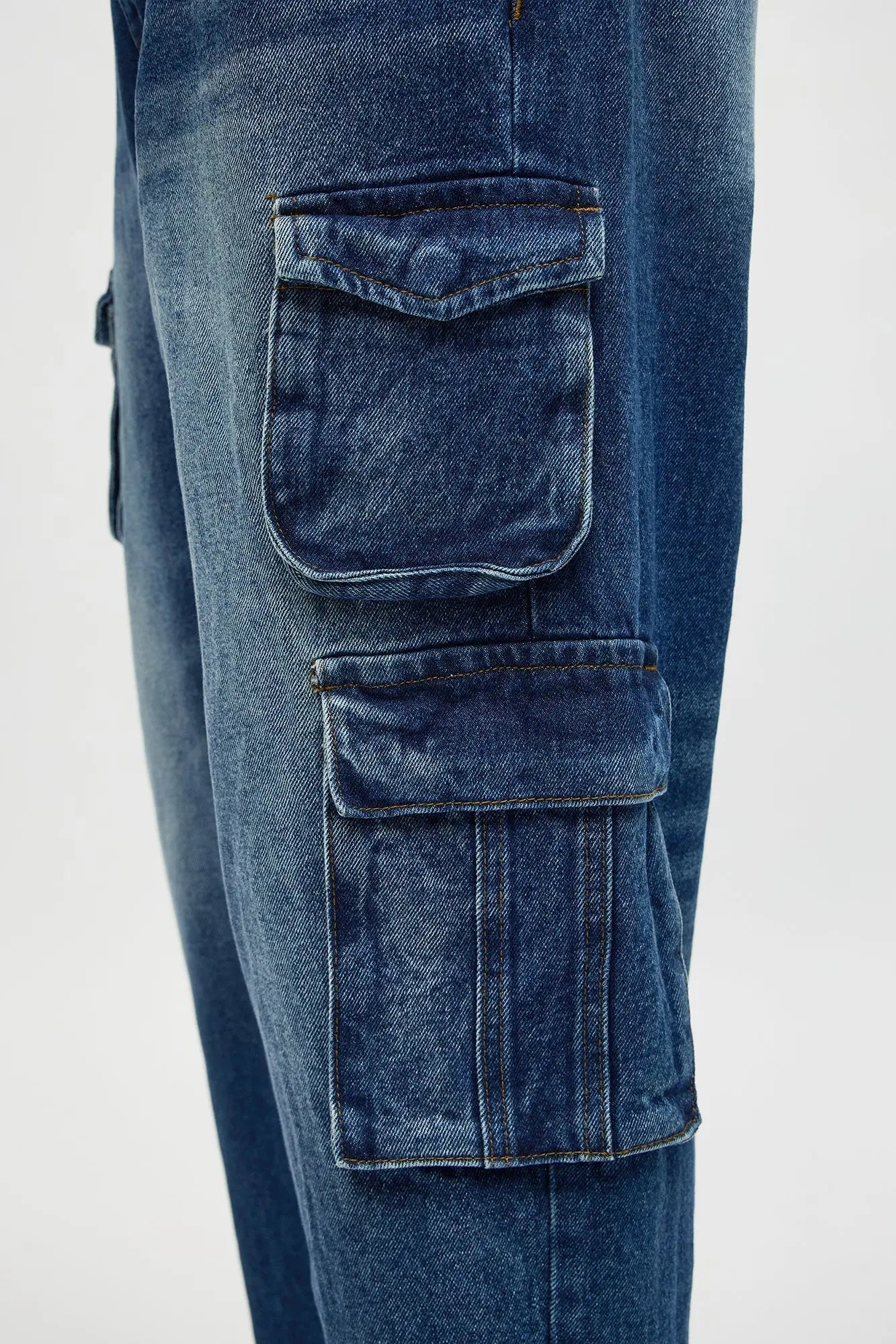 Relaxed Straight Binded Cargo Jean - Dark Wash
