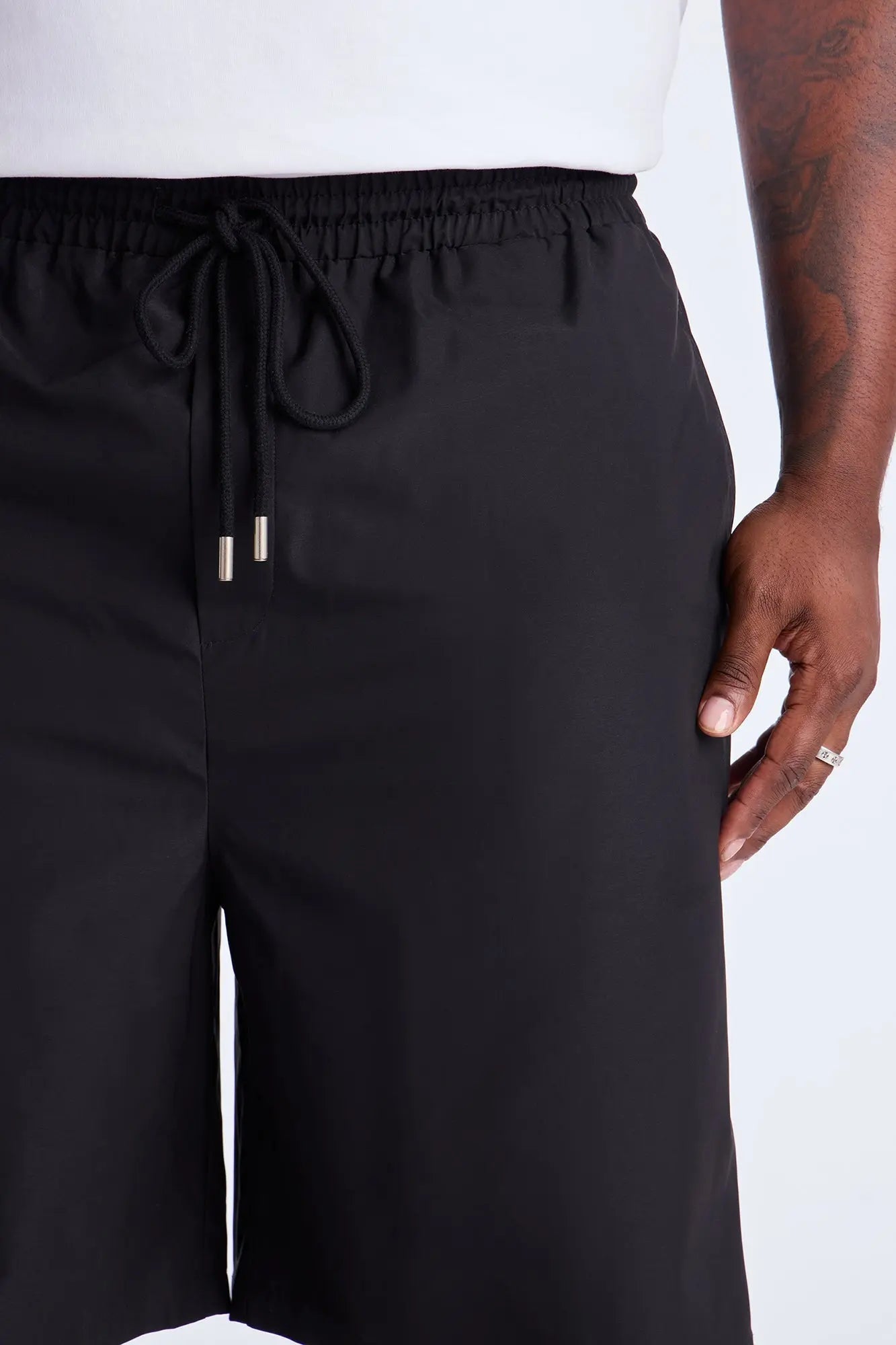 Baggy Lose Control Snap Button Short - Black