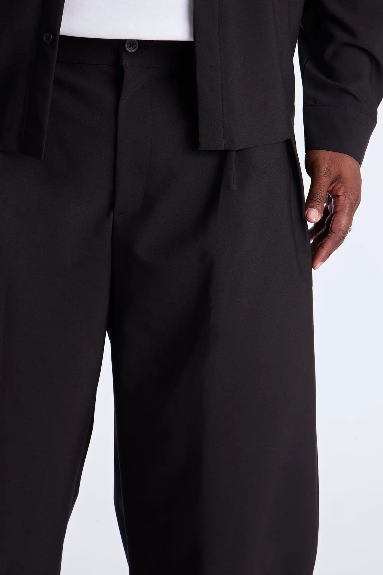 Barrel Bold Flow Trousers - Black