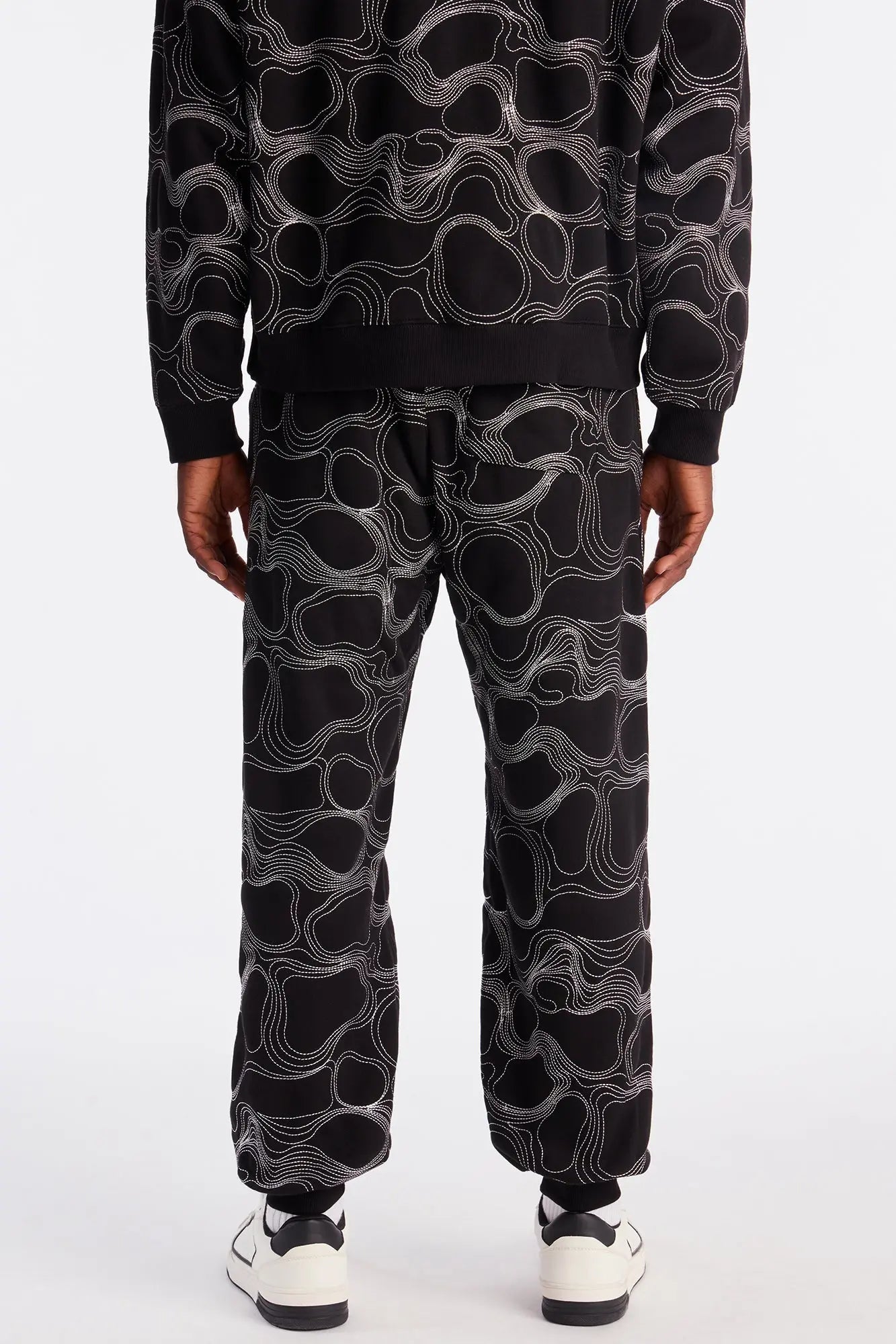 Elevation Stitch Baggy Jogger - Black