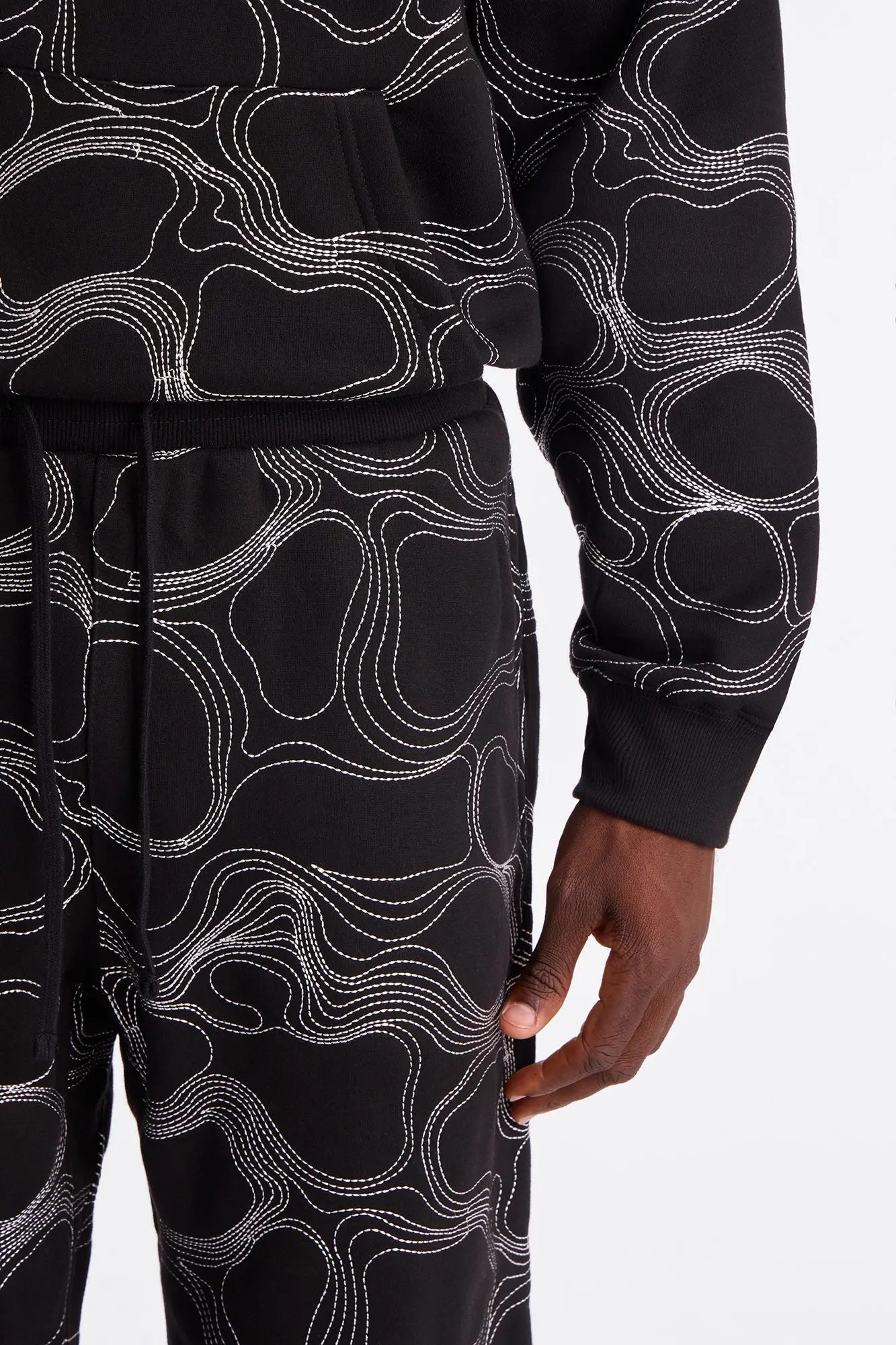 Elevation Stitch Baggy Jogger - Black