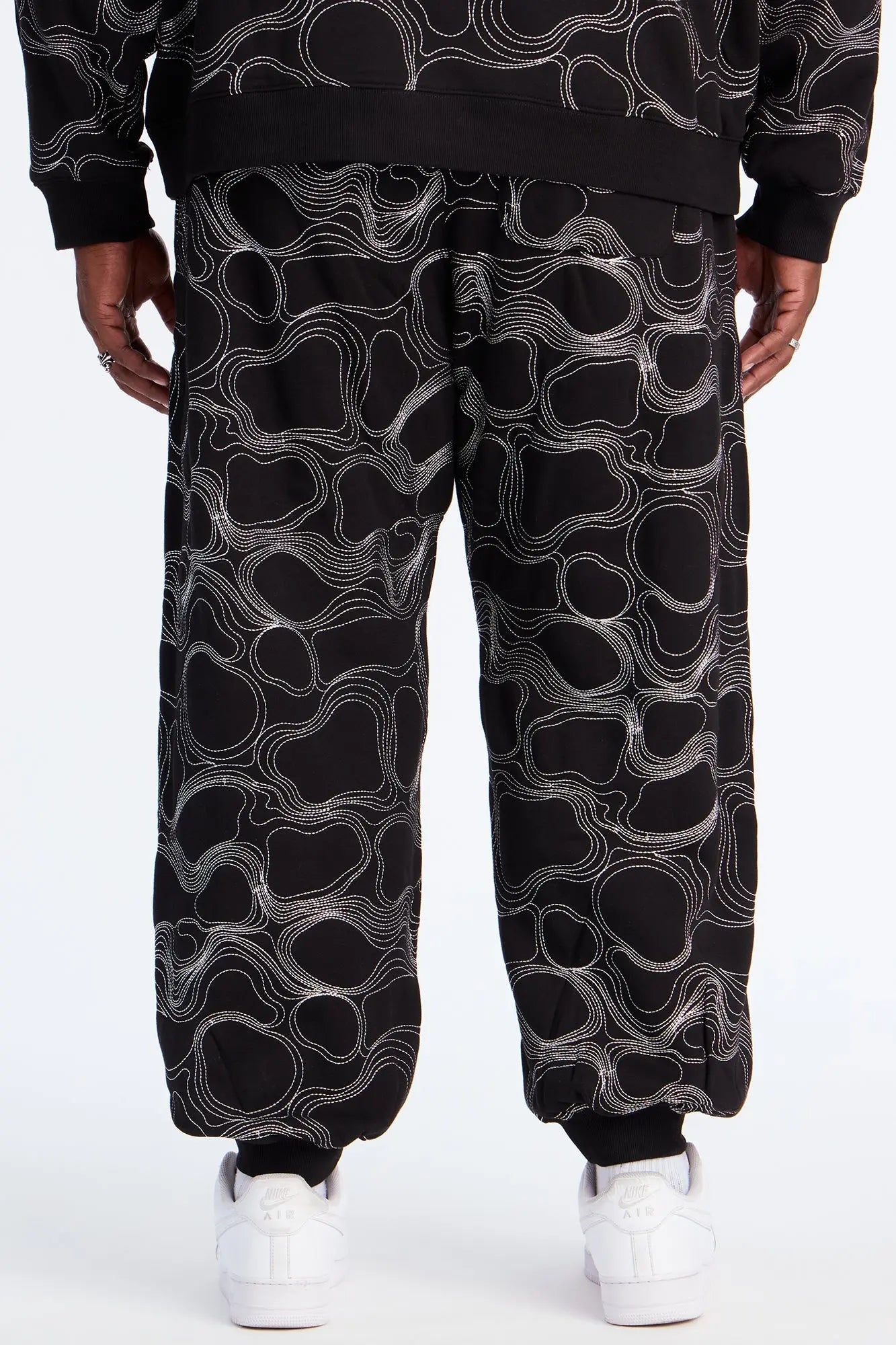 Elevation Stitch Baggy Jogger - Black