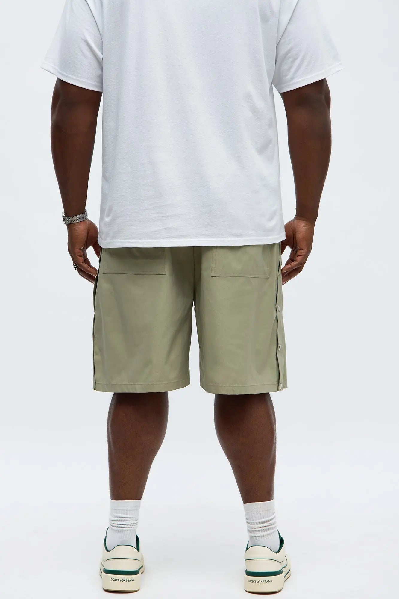 Baggy Lose Control Snap Button Short - Sage