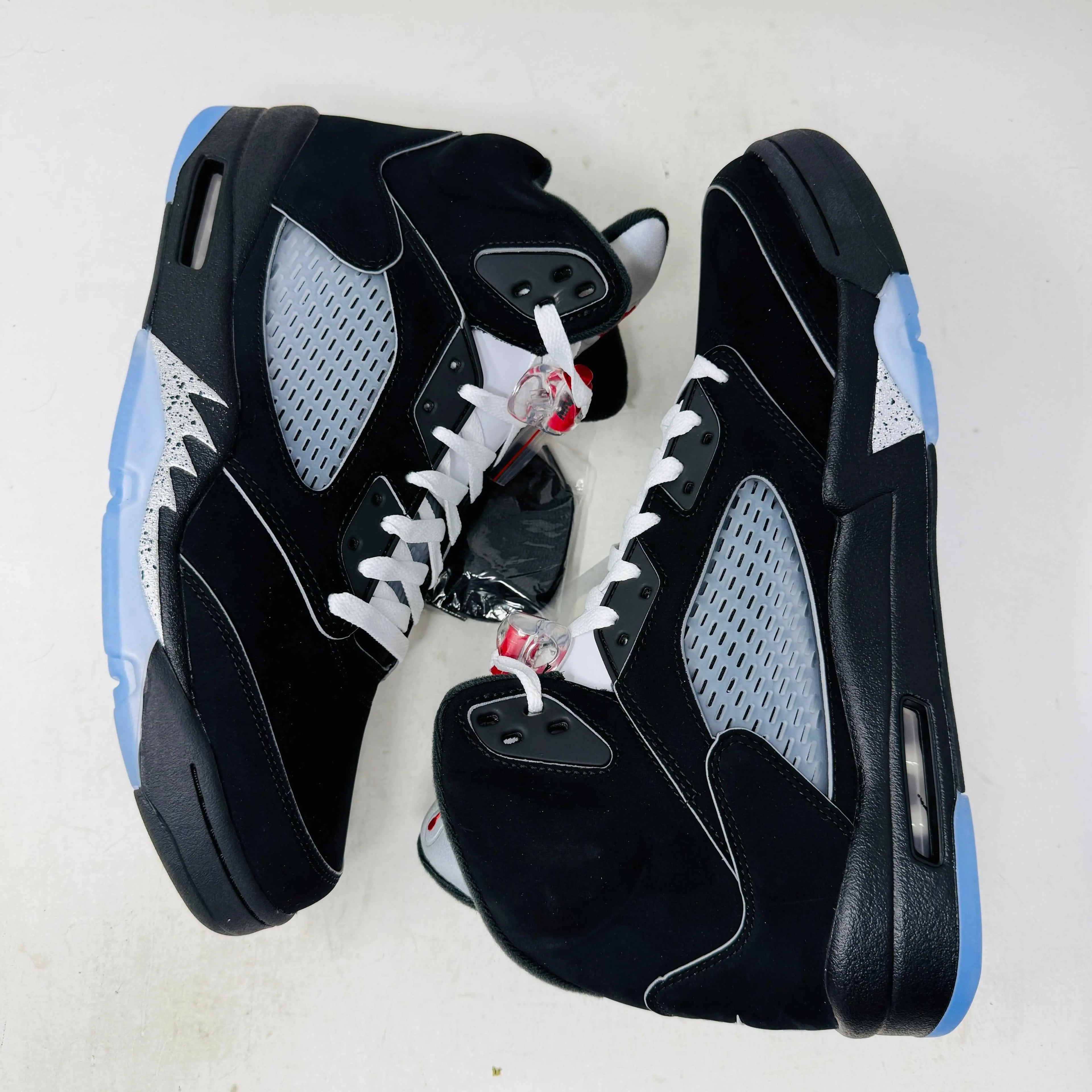 Jordan 5 Retro OG Black Metallic Reimagined