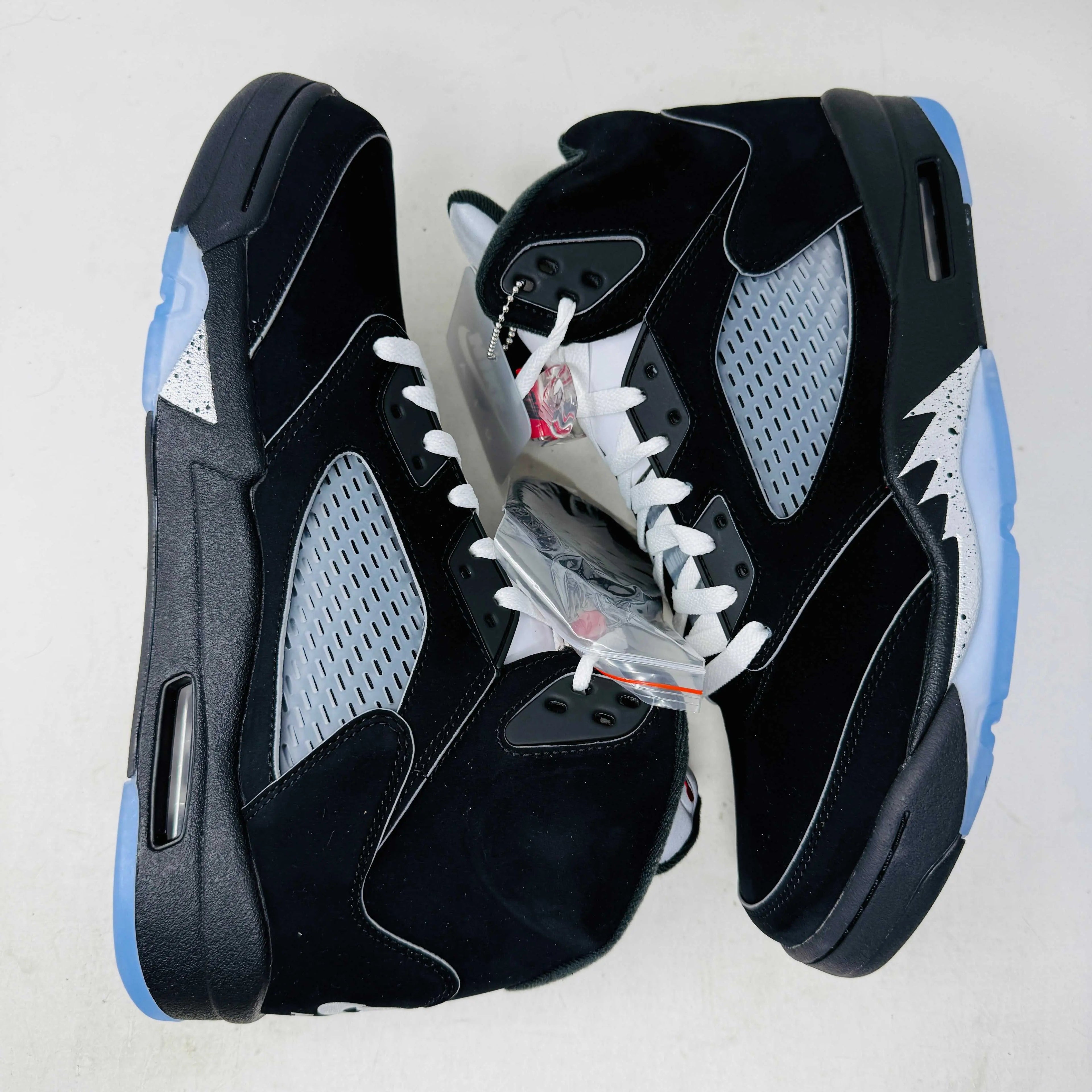 Jordan 5 Retro OG Black Metallic Reimagined