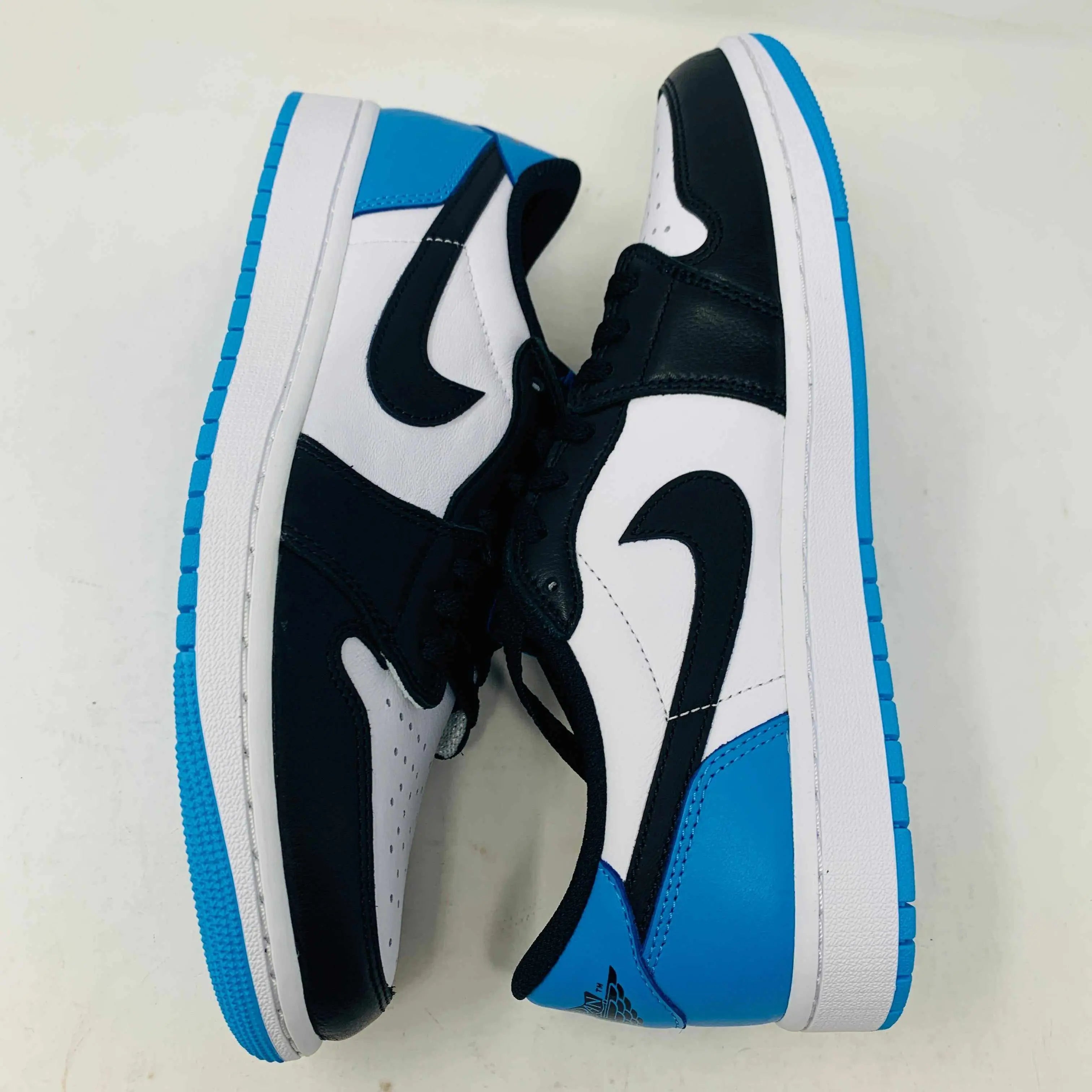 Jordan 1 Low OG Powder Blue
