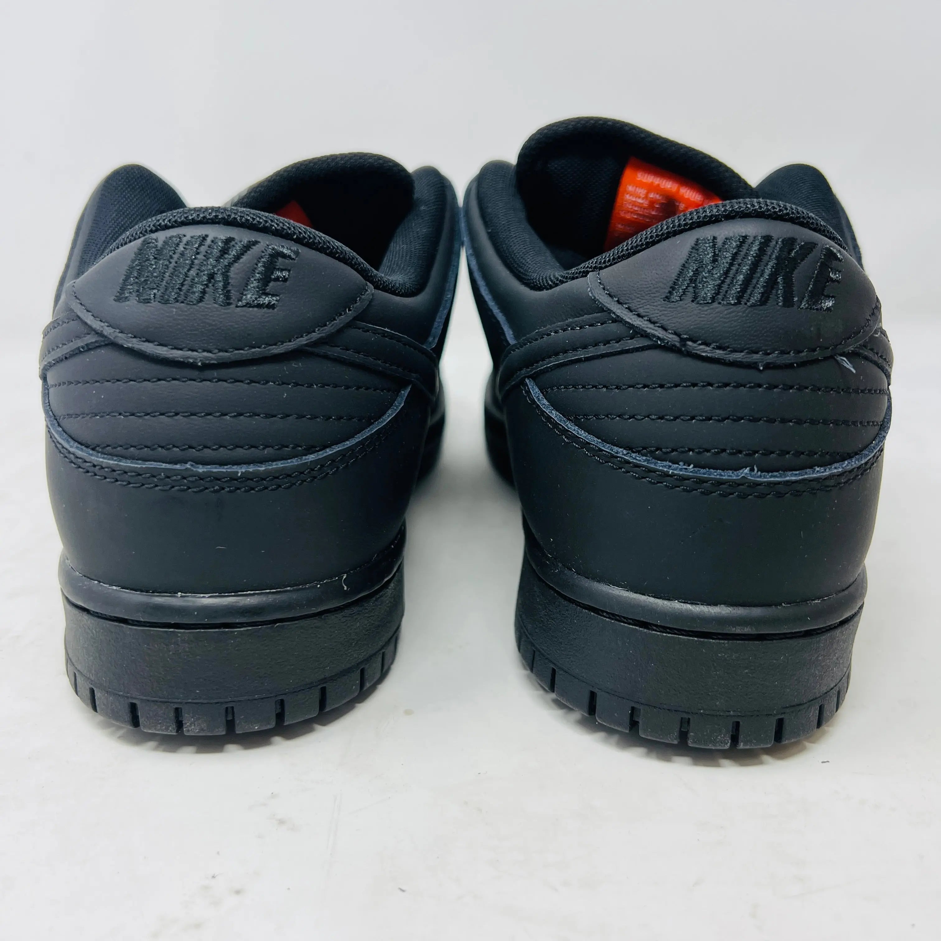 Nike SB Dunk Low Pro Triple Black