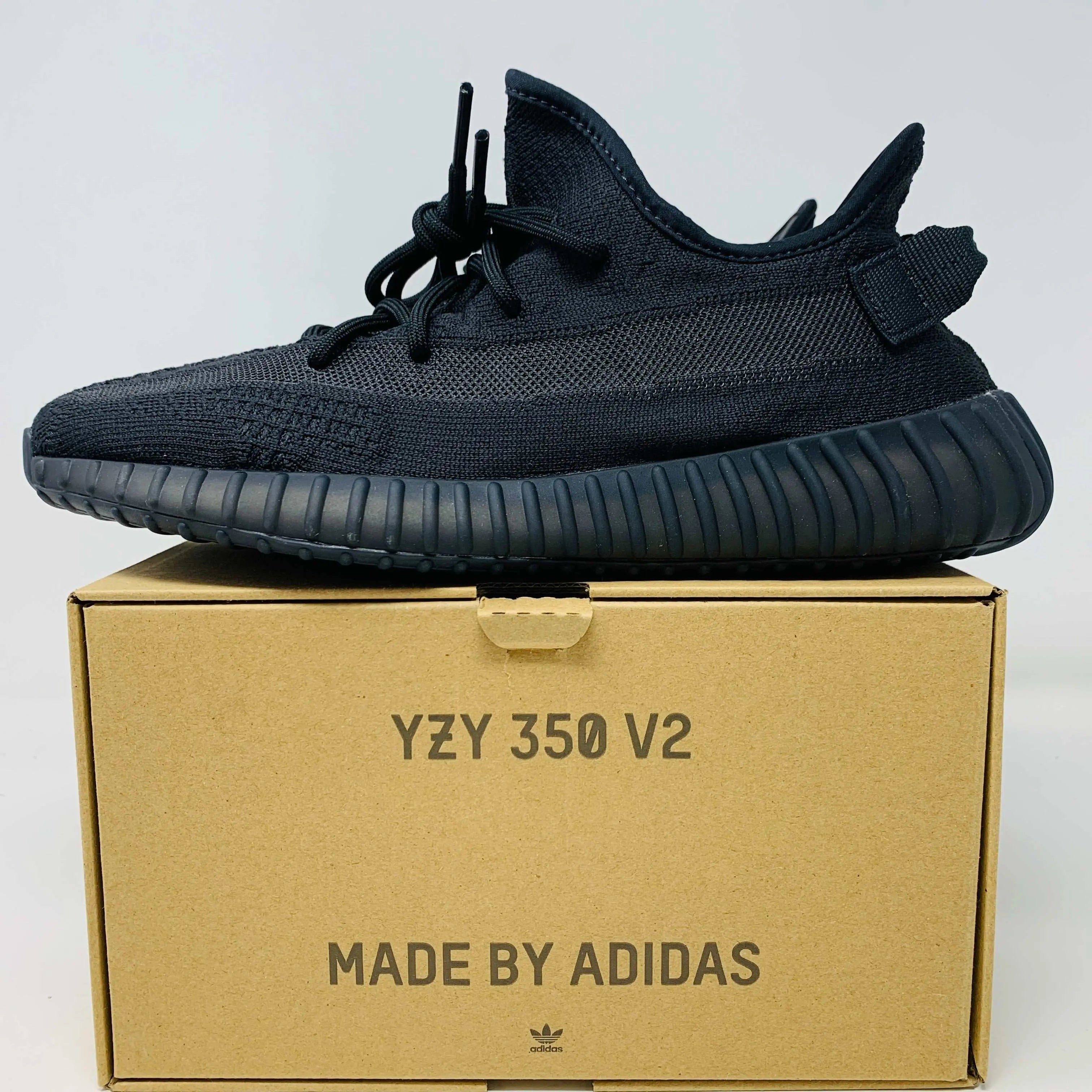 Yeezy 350 V2 Onyx