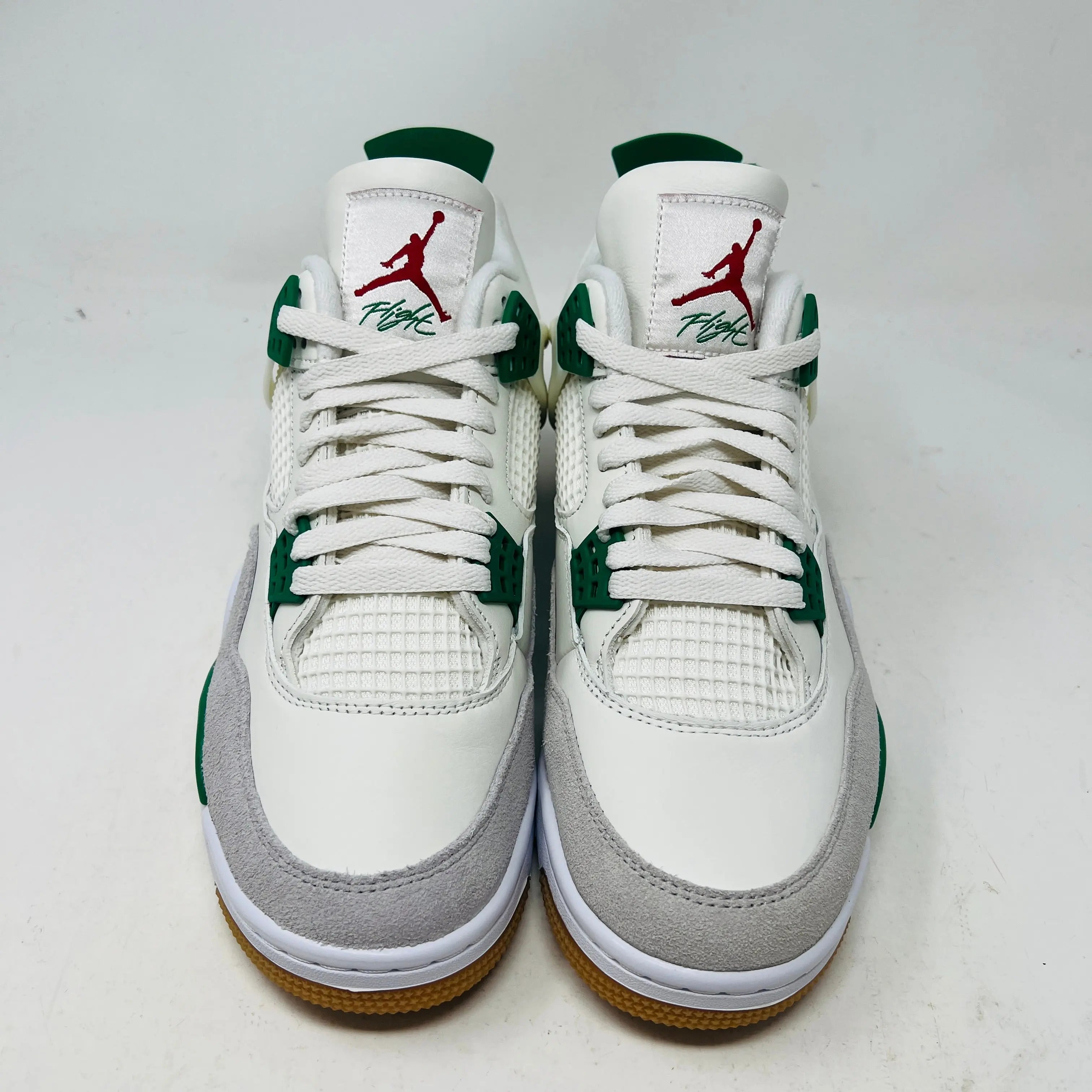 Jordan 4 SB Pine Green