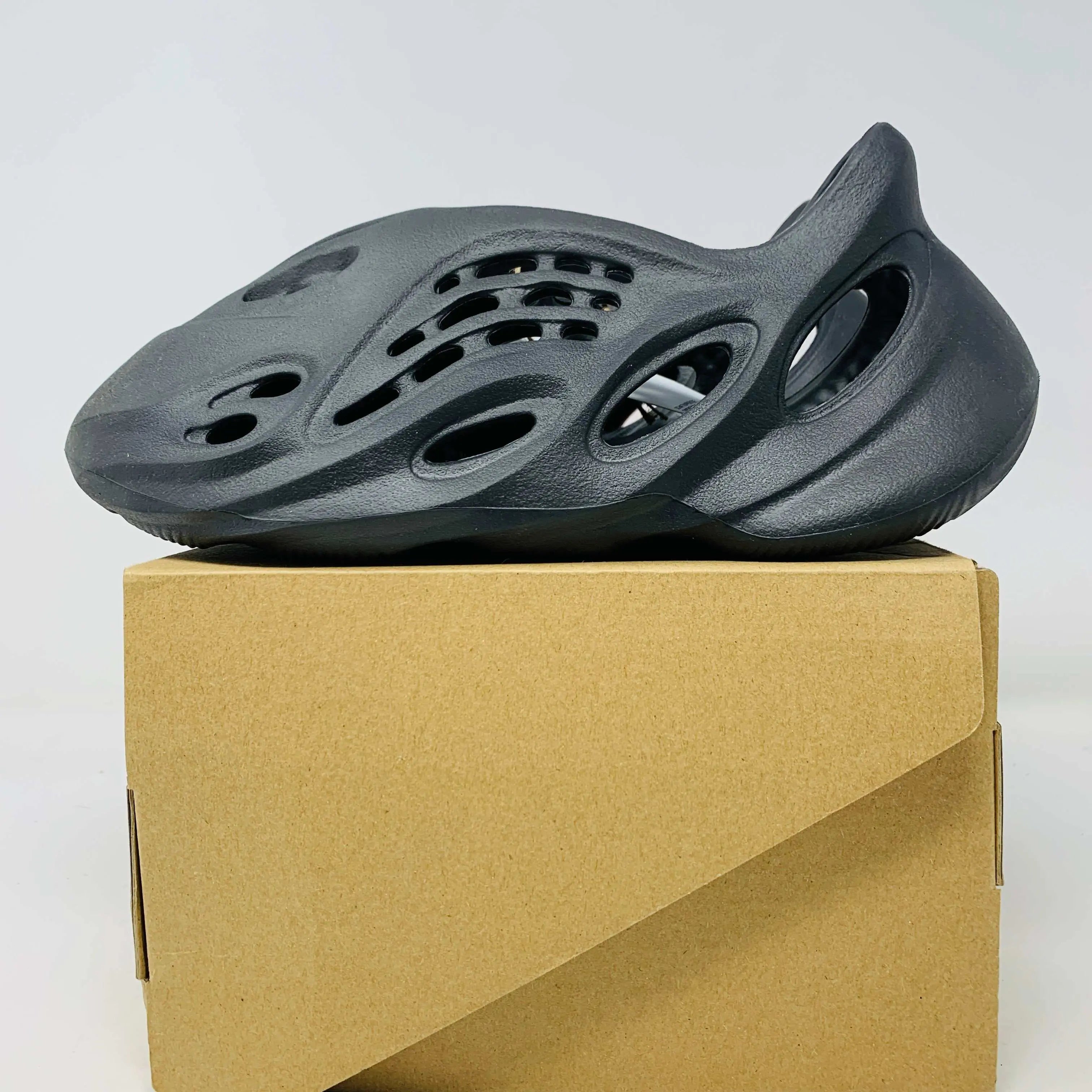Yeezy Foam RNNR Onyx