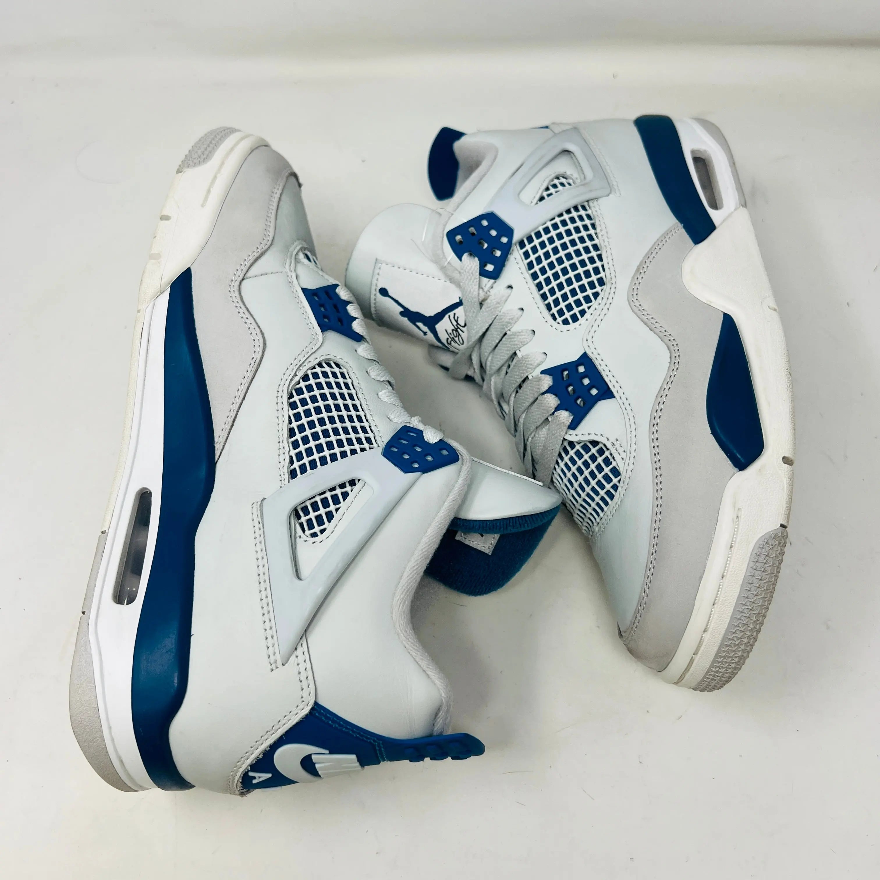 Jordan 4 Retro Military Blue (2024)