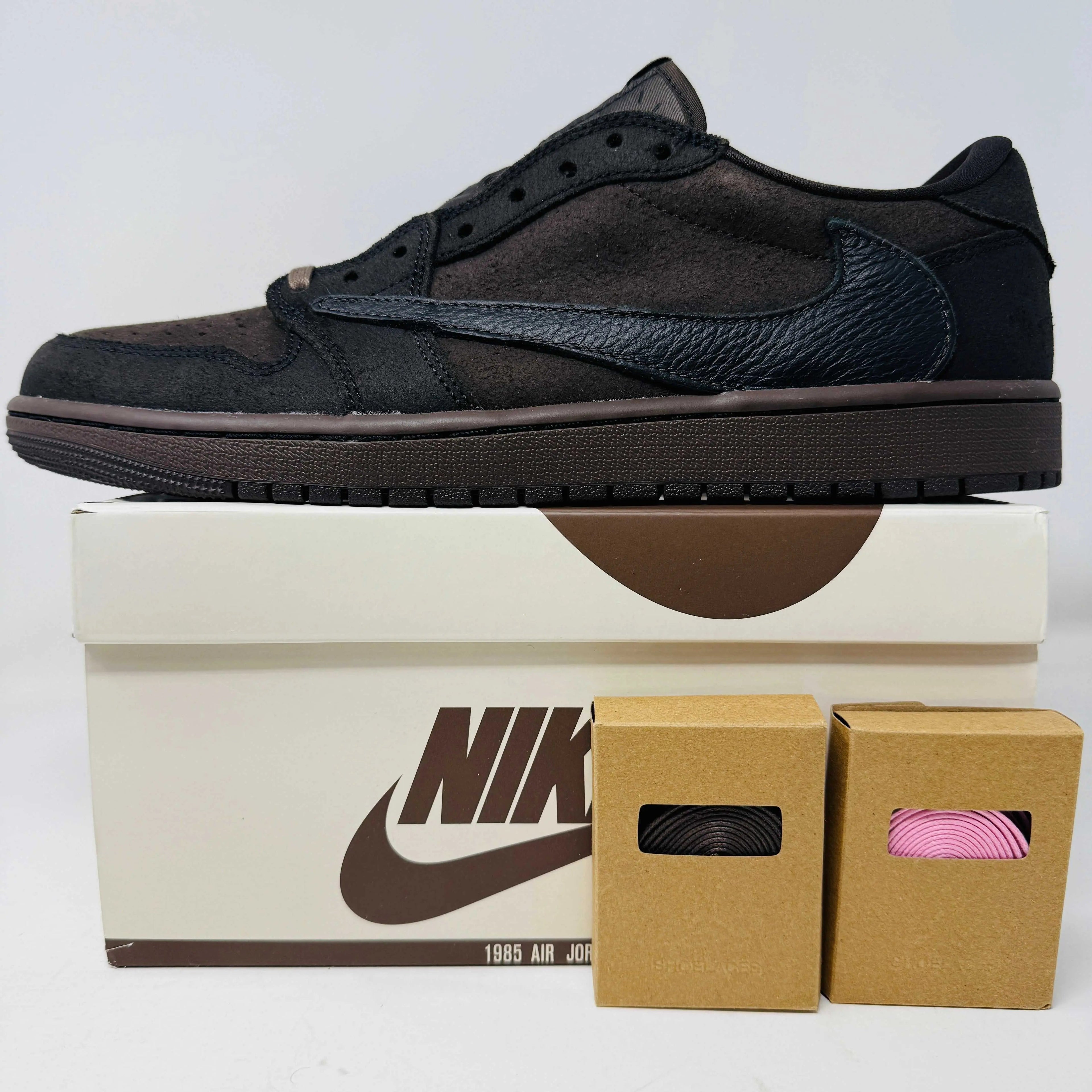Jordan 1 Retro Low OG SP Travis Scott Velvet Brown