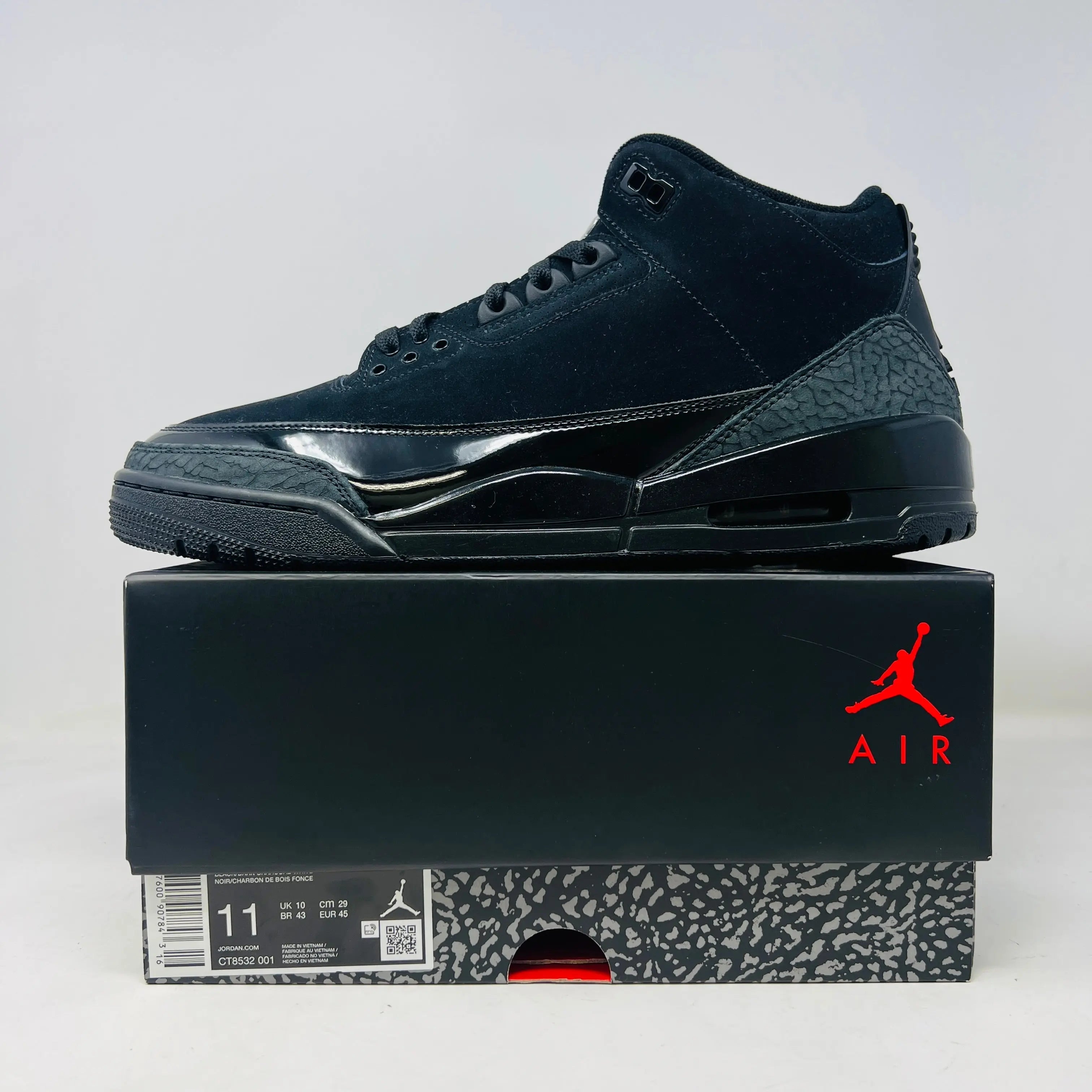 Jordan 3 Retro Black Cat (2025)