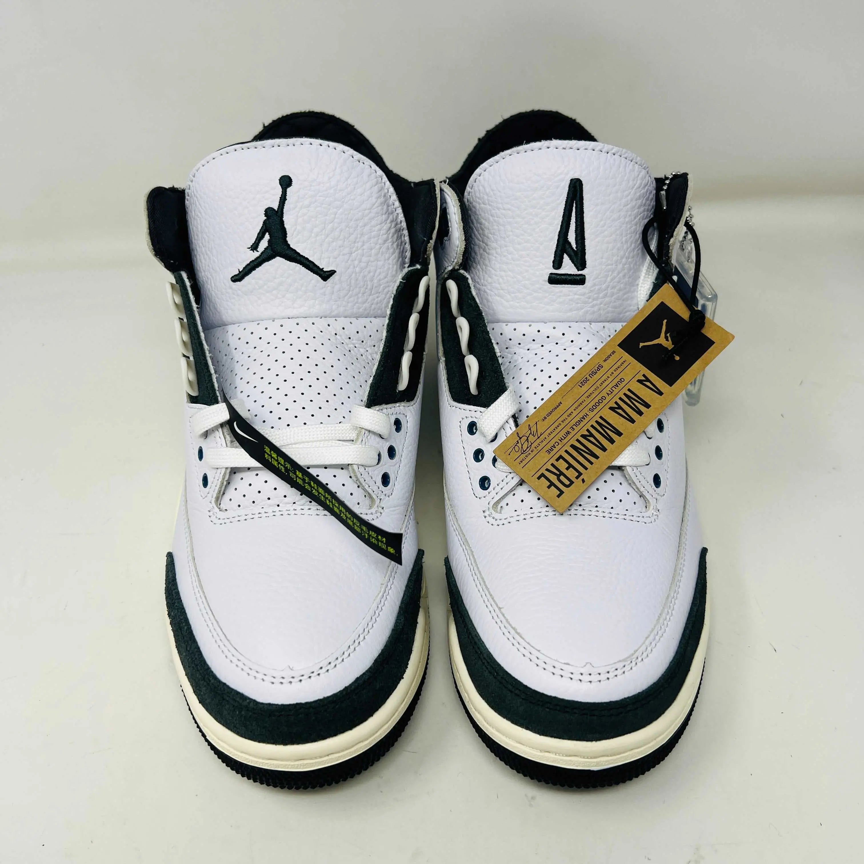 Jordan 3 Retro OG SP A Ma Maniére Diffused Blue