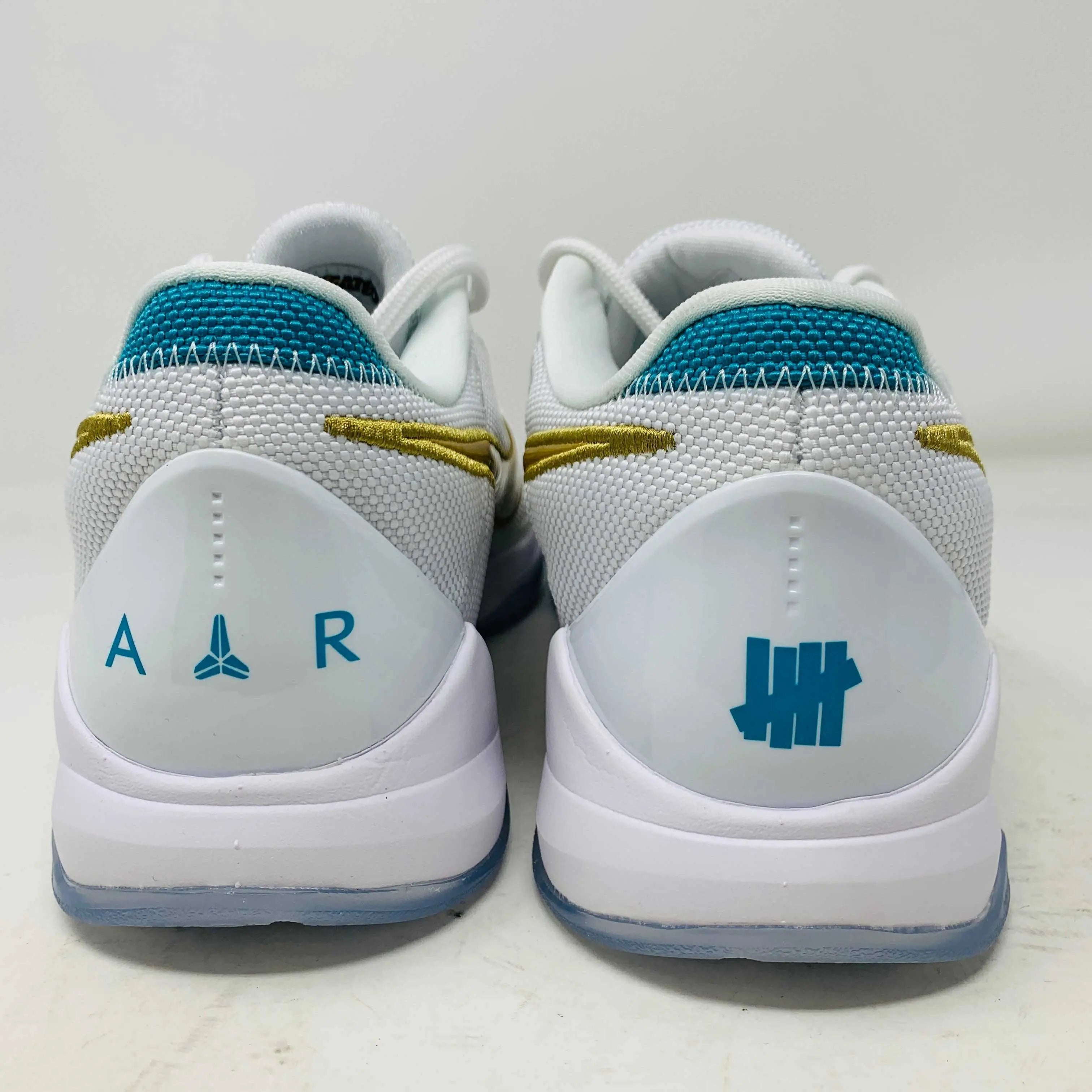 Kobe V Protro Undefeated Pack