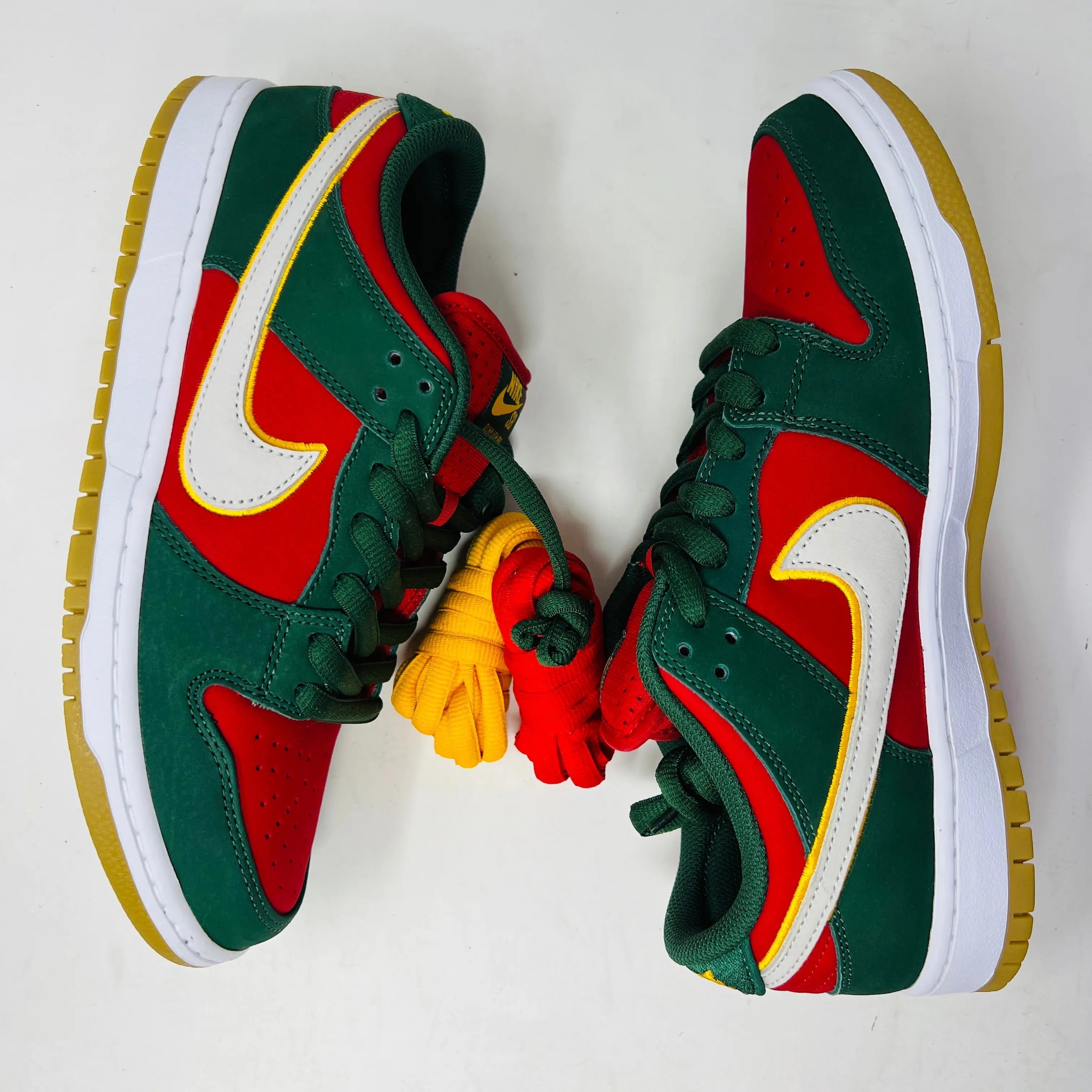 Nike SB Dunk Low Pro PRM Seattle Supersonics