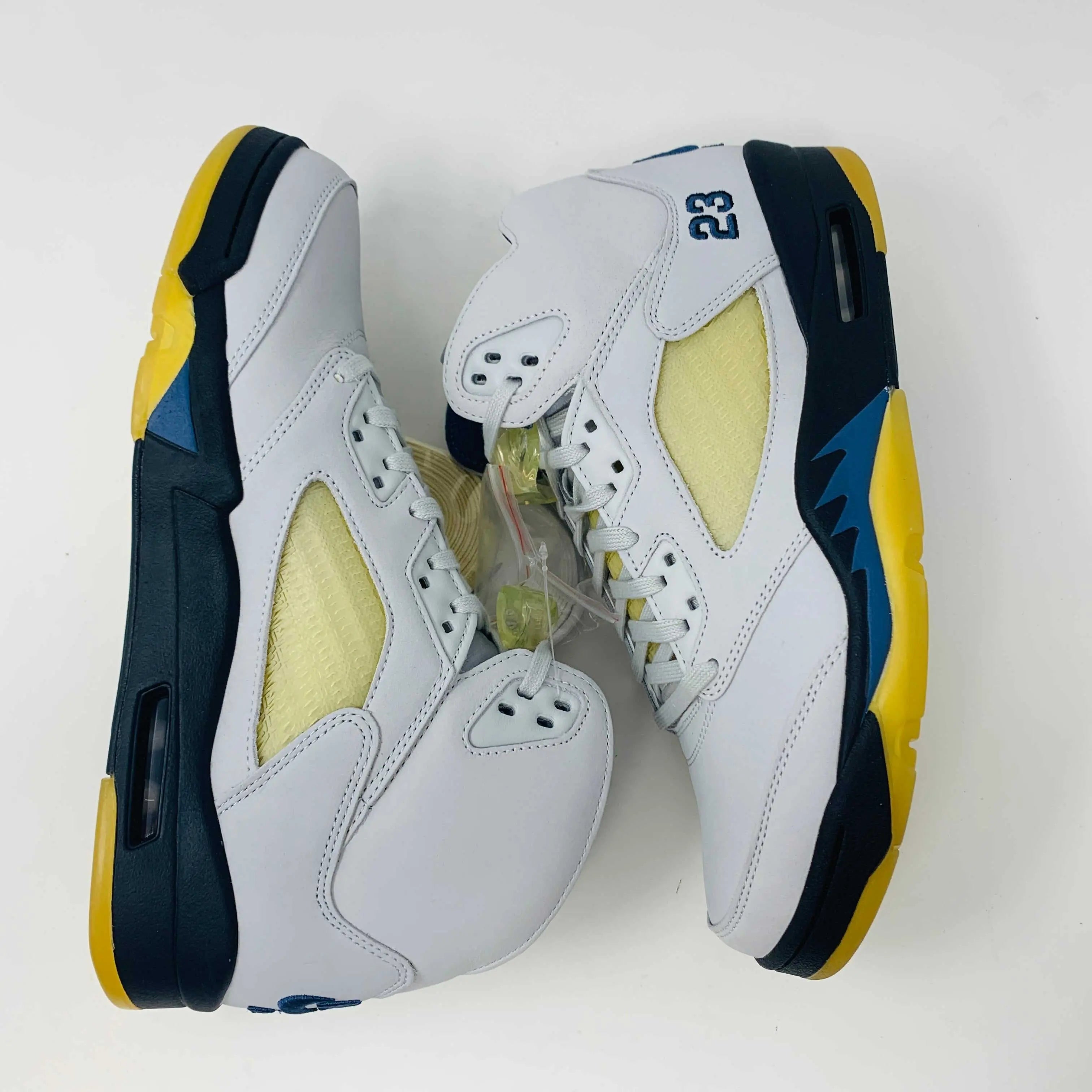 Jordan 5 Retro A Ma Maniére Dawn (Women's)