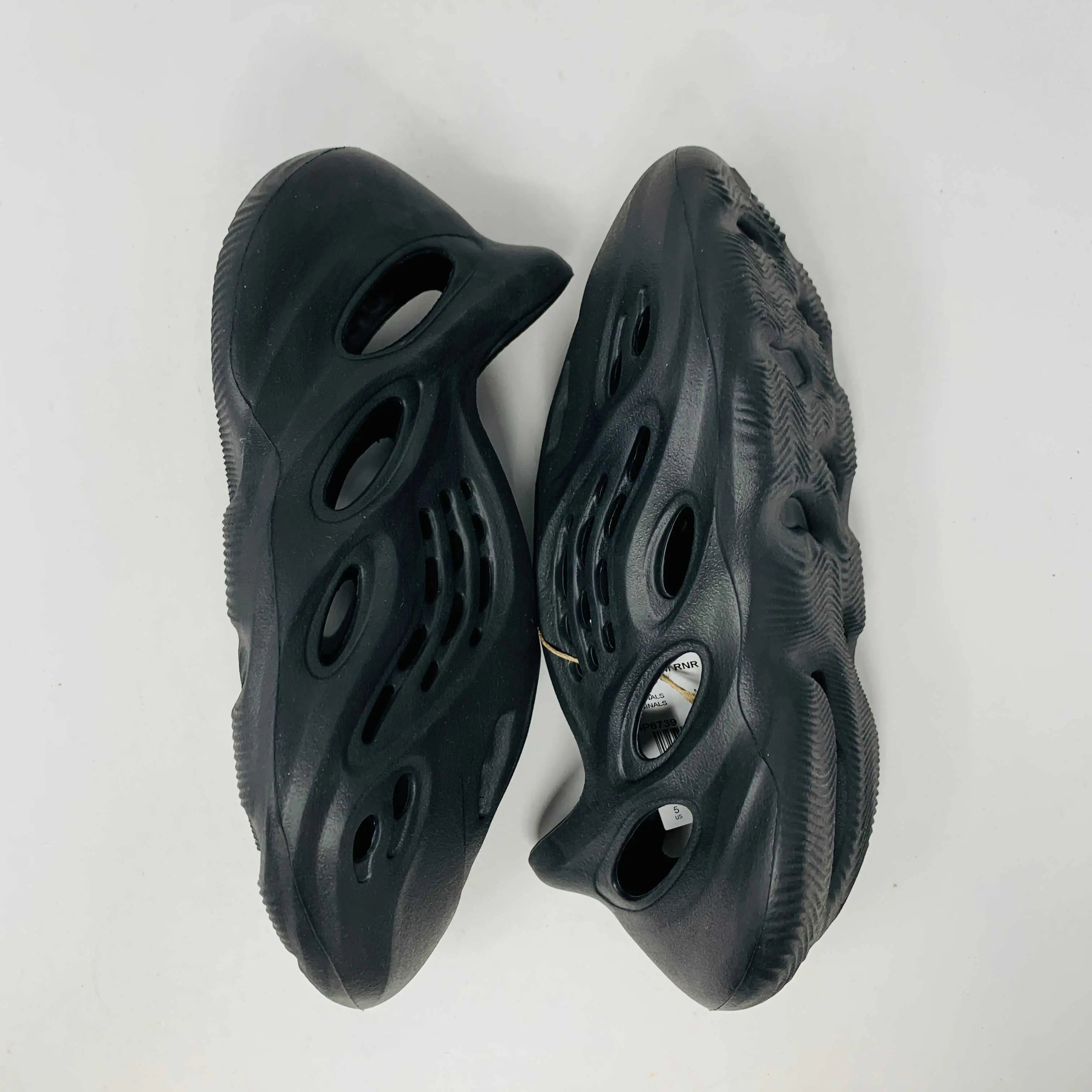 Yeezy Foam RNNR Onyx