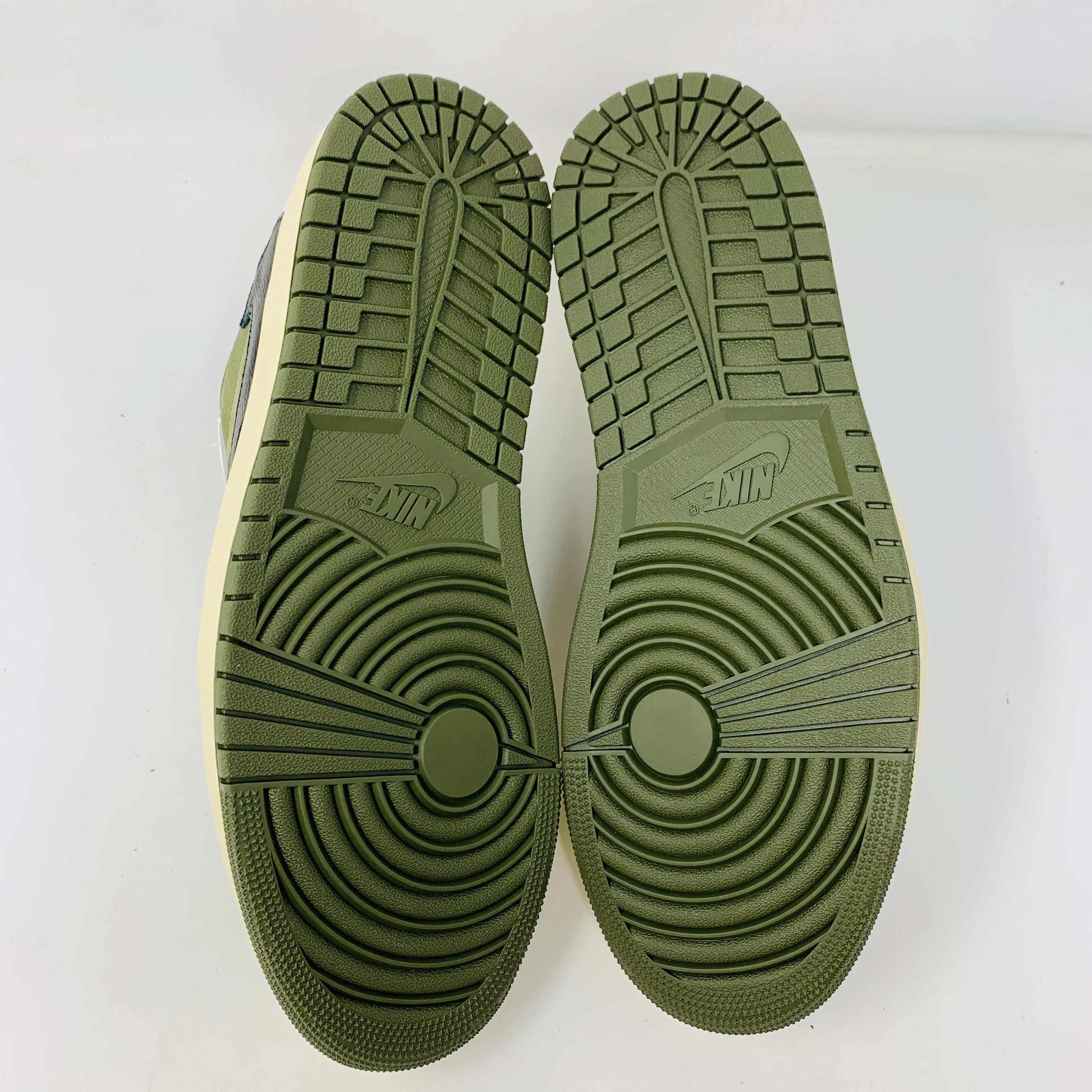Jordan 1 Retro Low OG SP Travis Scott Medium Olive