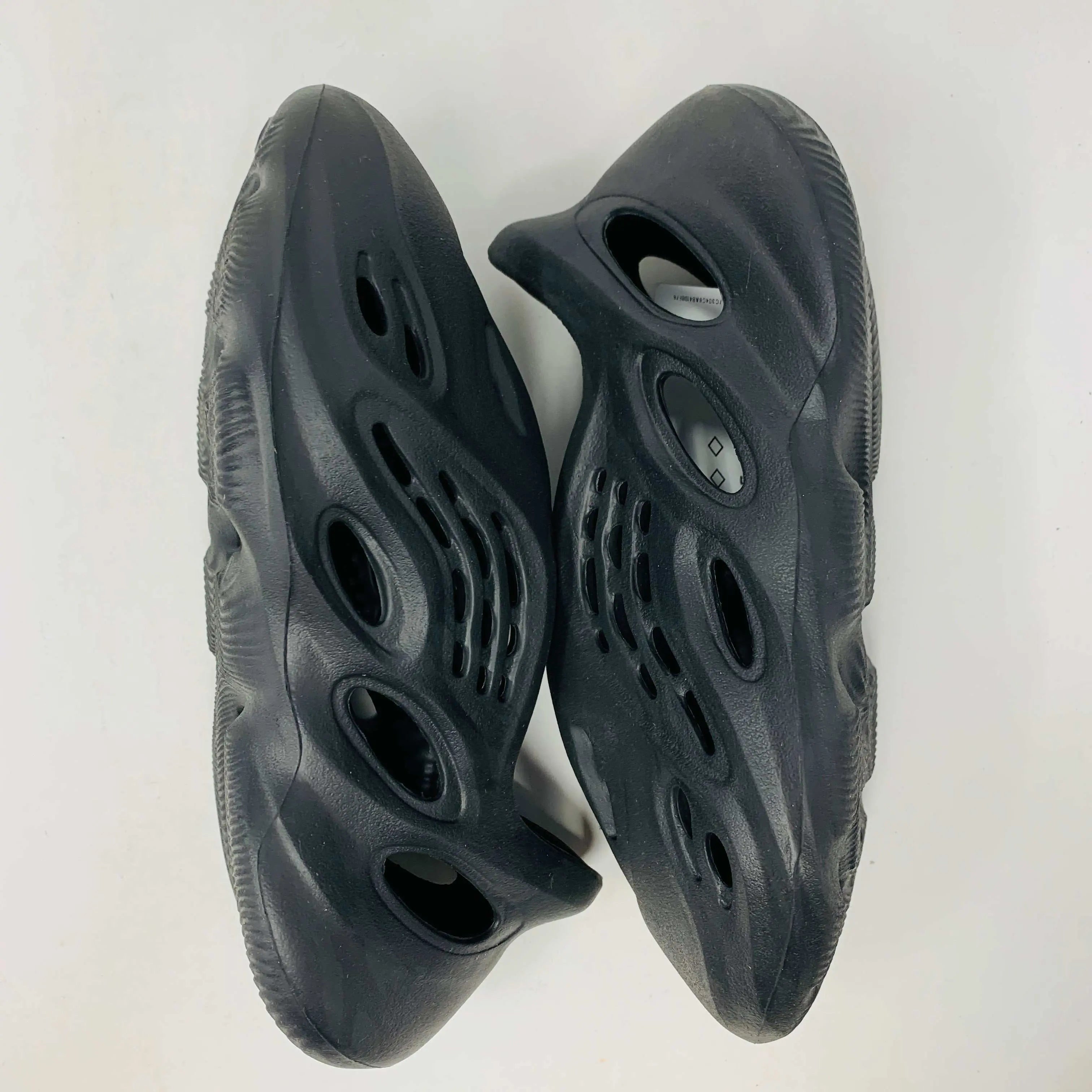 Yeezy Foam RNNR Onyx