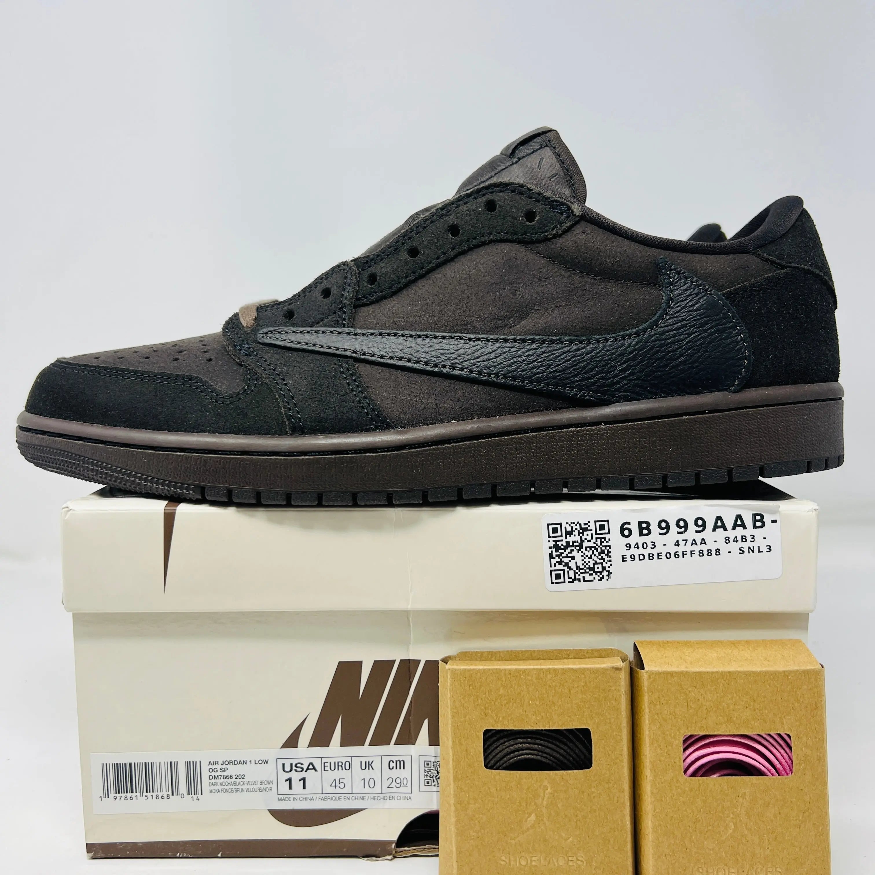 Jordan 1 Retro Low OG SP Travis Scott Velvet Brown