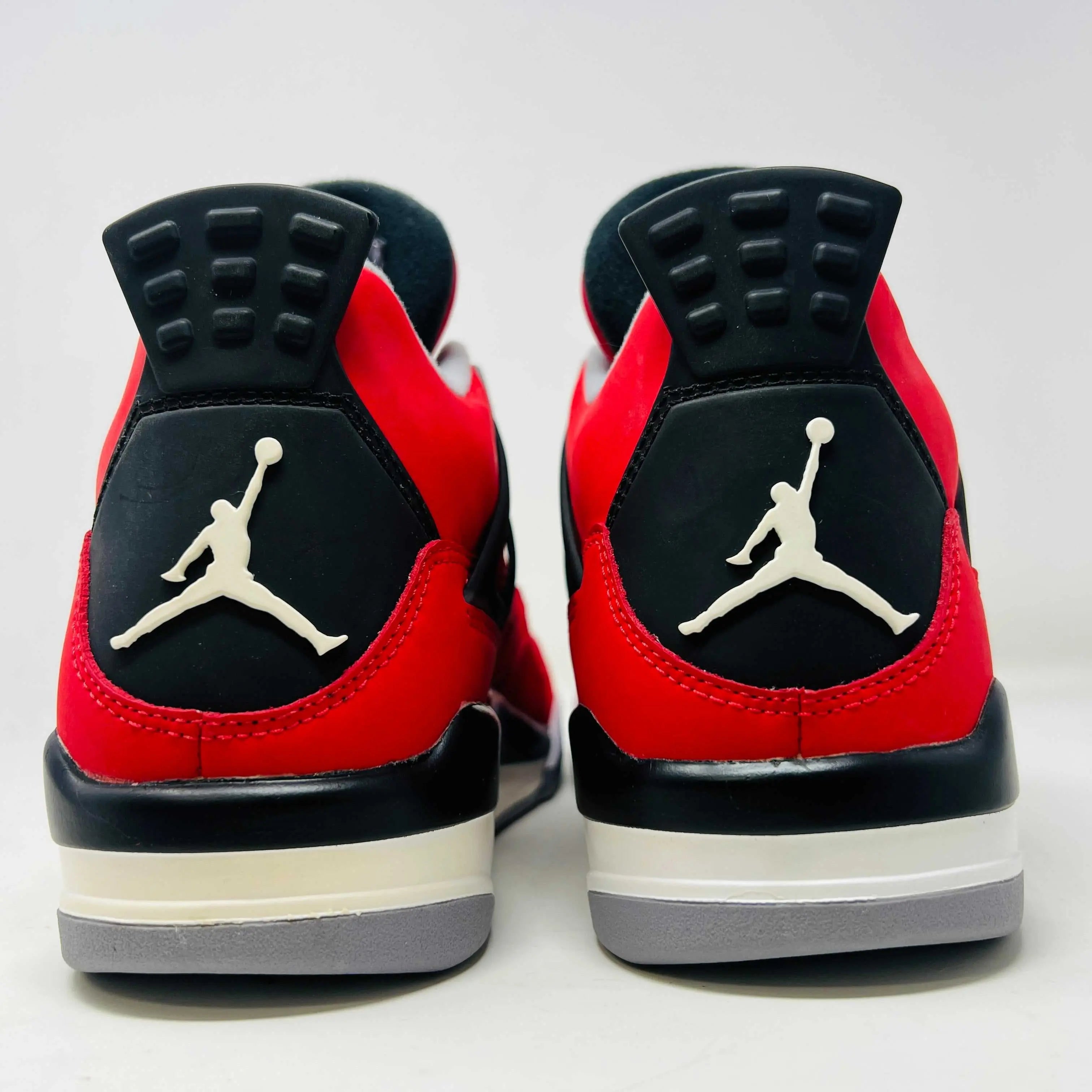 Jordan 4 Retro Toro Bravo