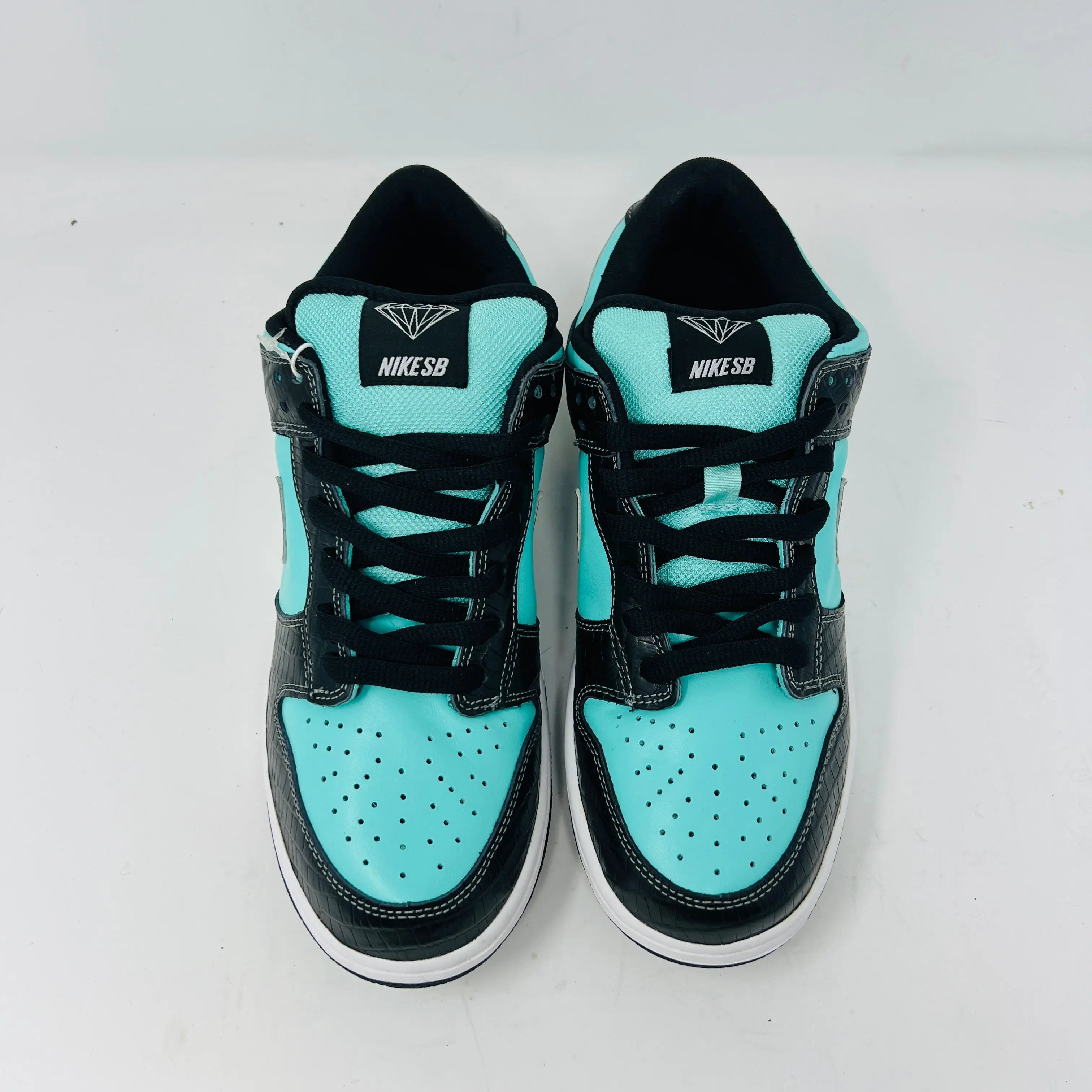 Nike SB Dunk Low Diamond Supply Co.