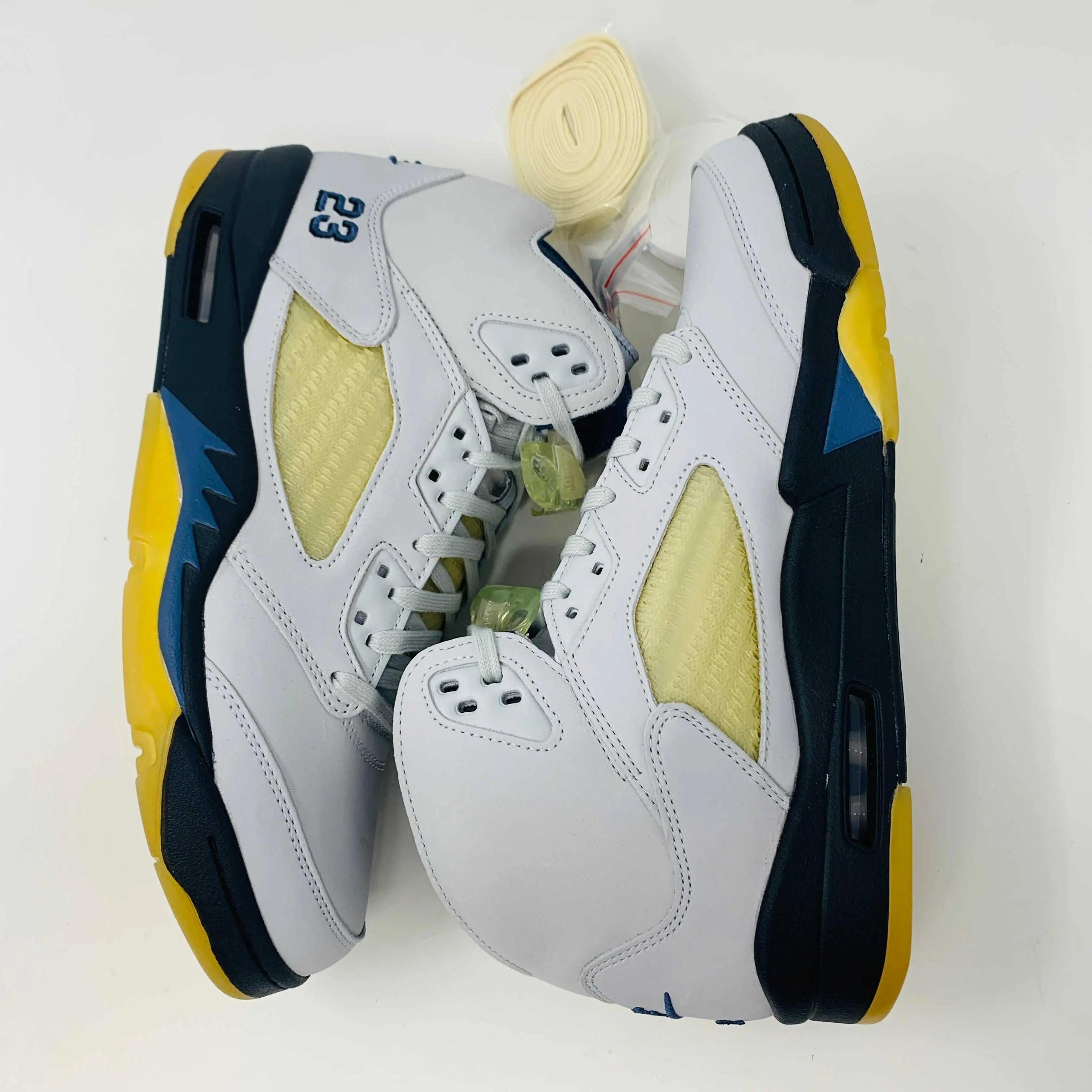 Jordan 5 Retro A Ma Maniére Dawn (Women's)