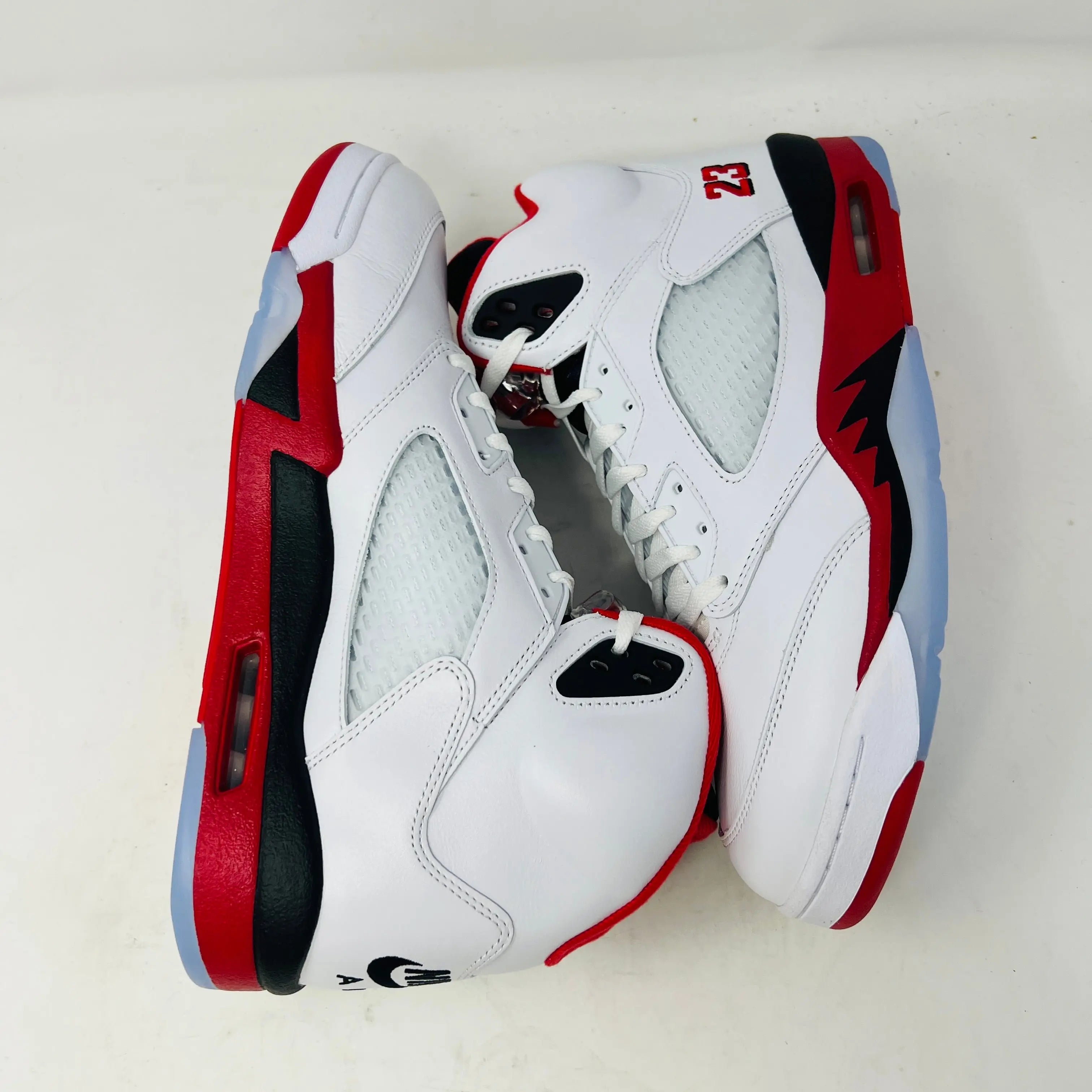 Jordan 5 Retro Fire Red Black Tongue (2025)