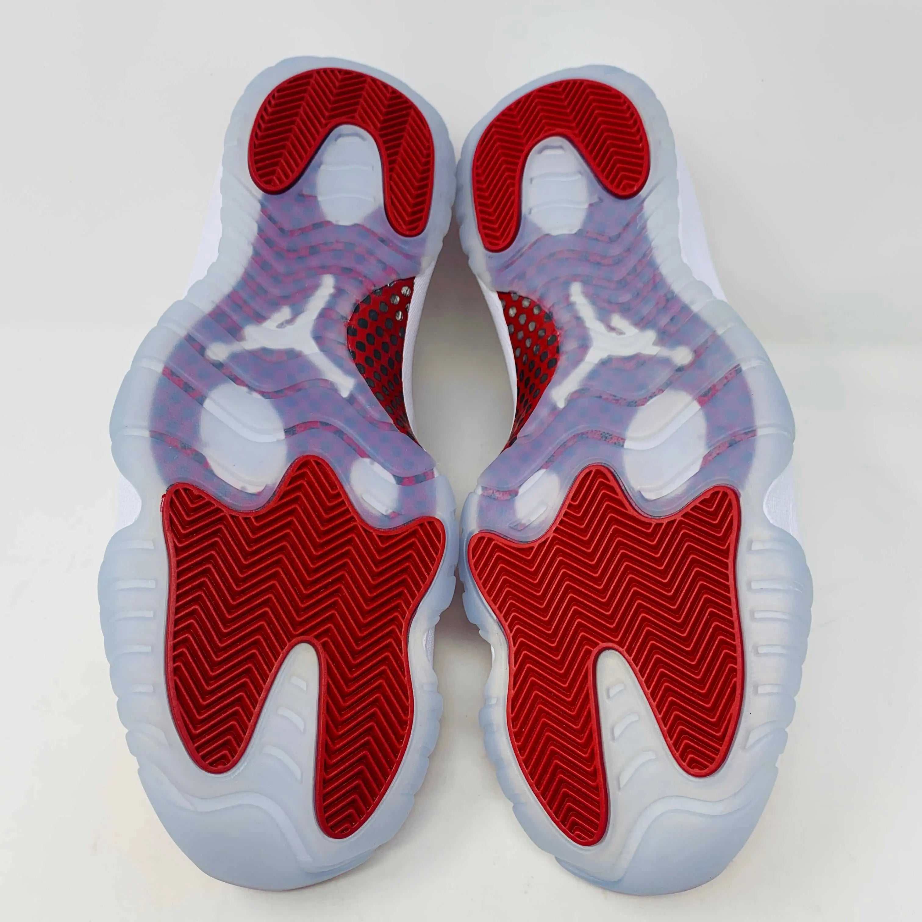 Jordan 11 Retro Cherry (2022)