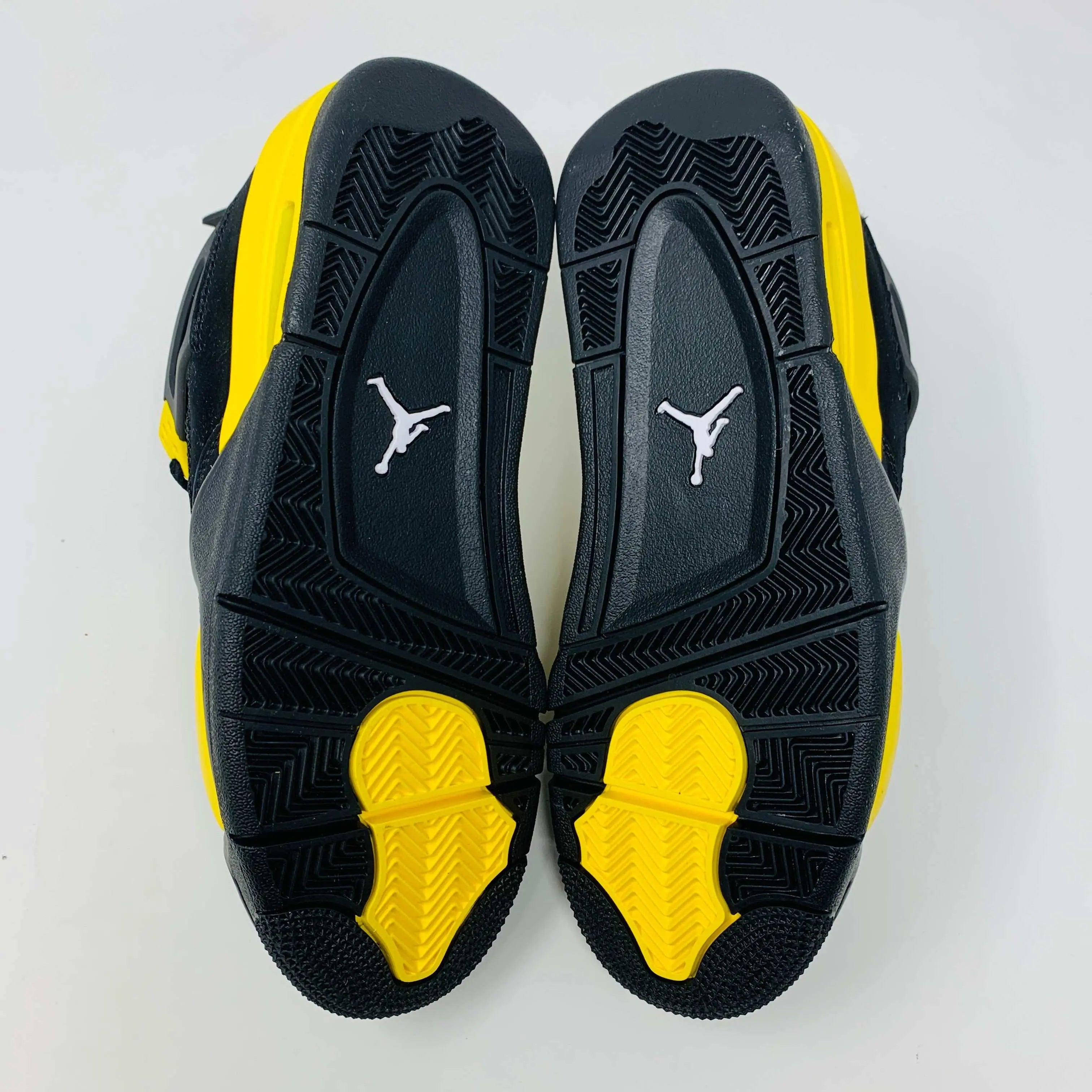Jordan 4 Retro Thunder (2023) (GS)