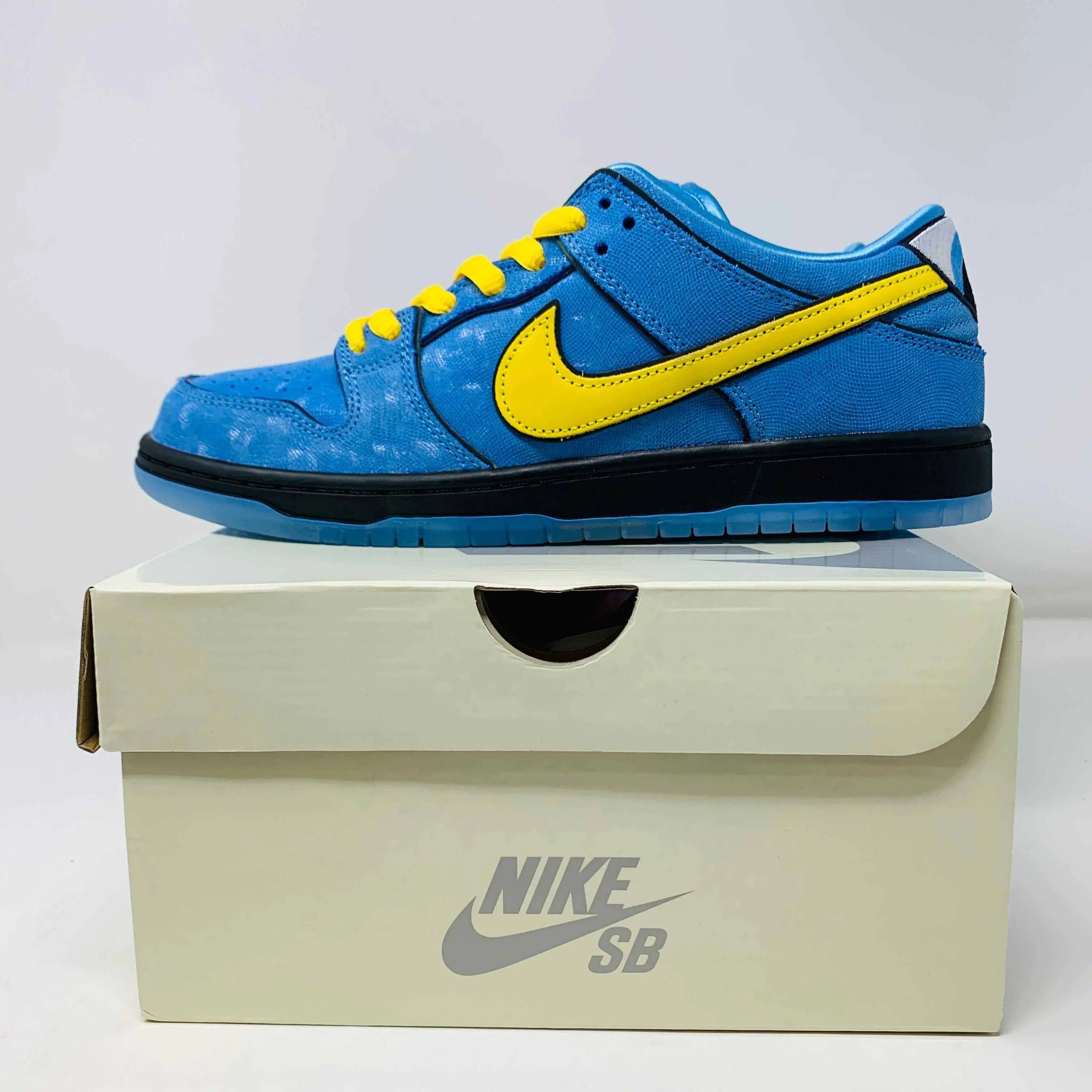 Nike SB Dunk Low The Powerpuff Girls Bubbles