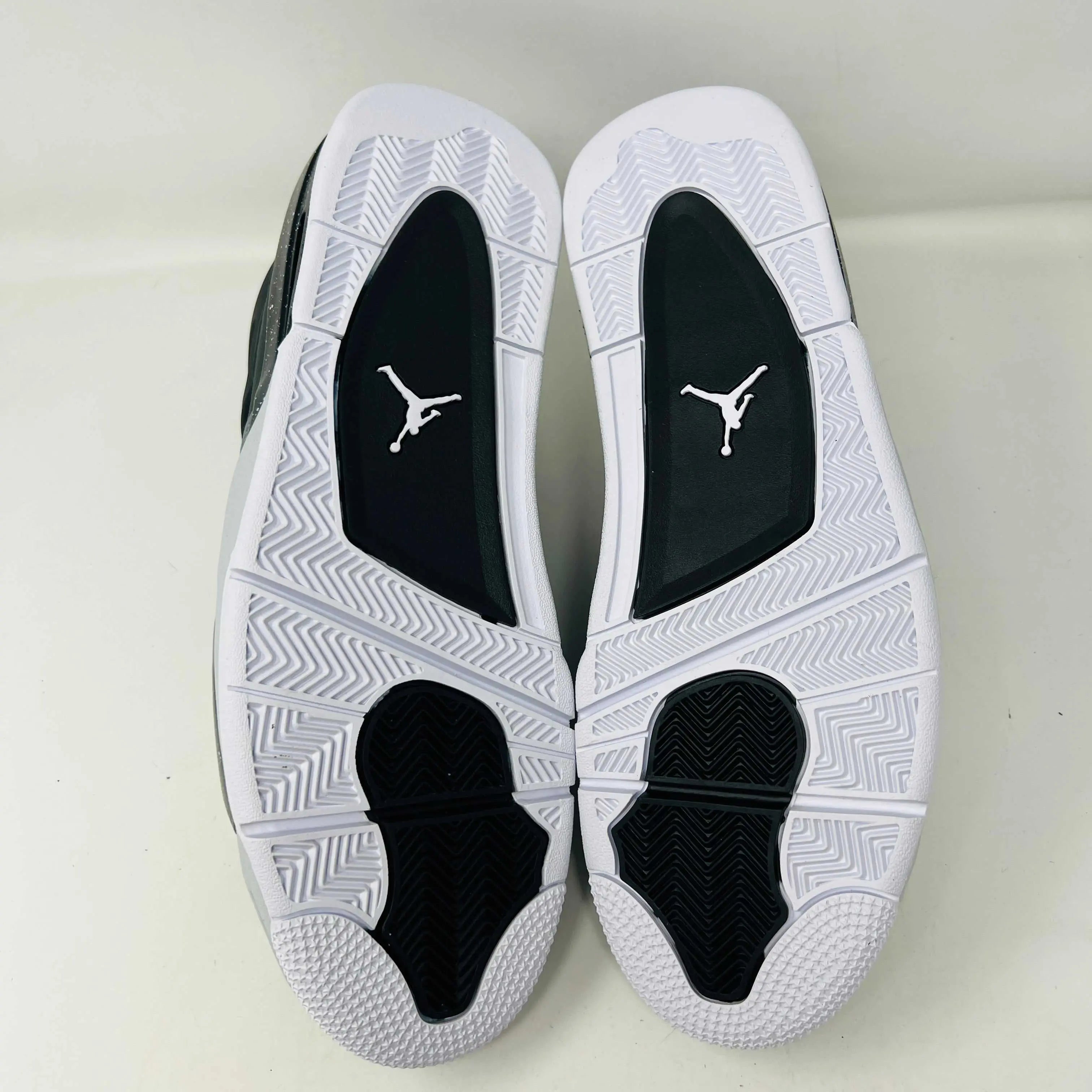 Jordan 4 Retro Fear (2024)