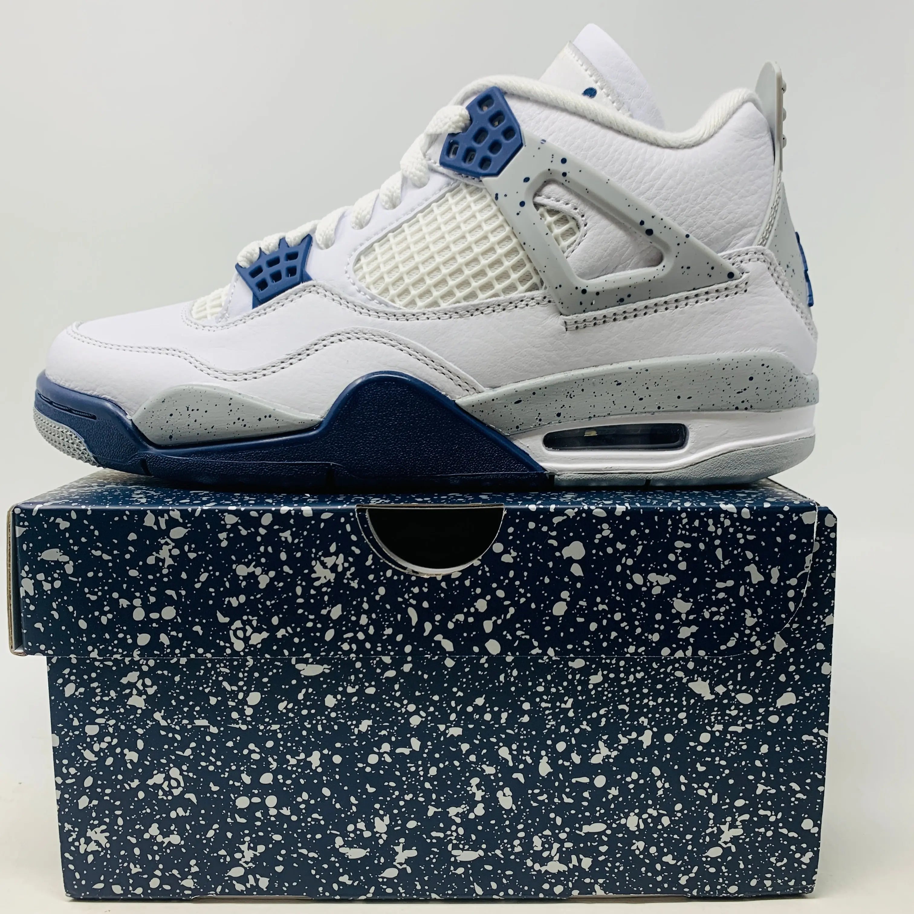 Jordan 4 Retro Midnight Navy