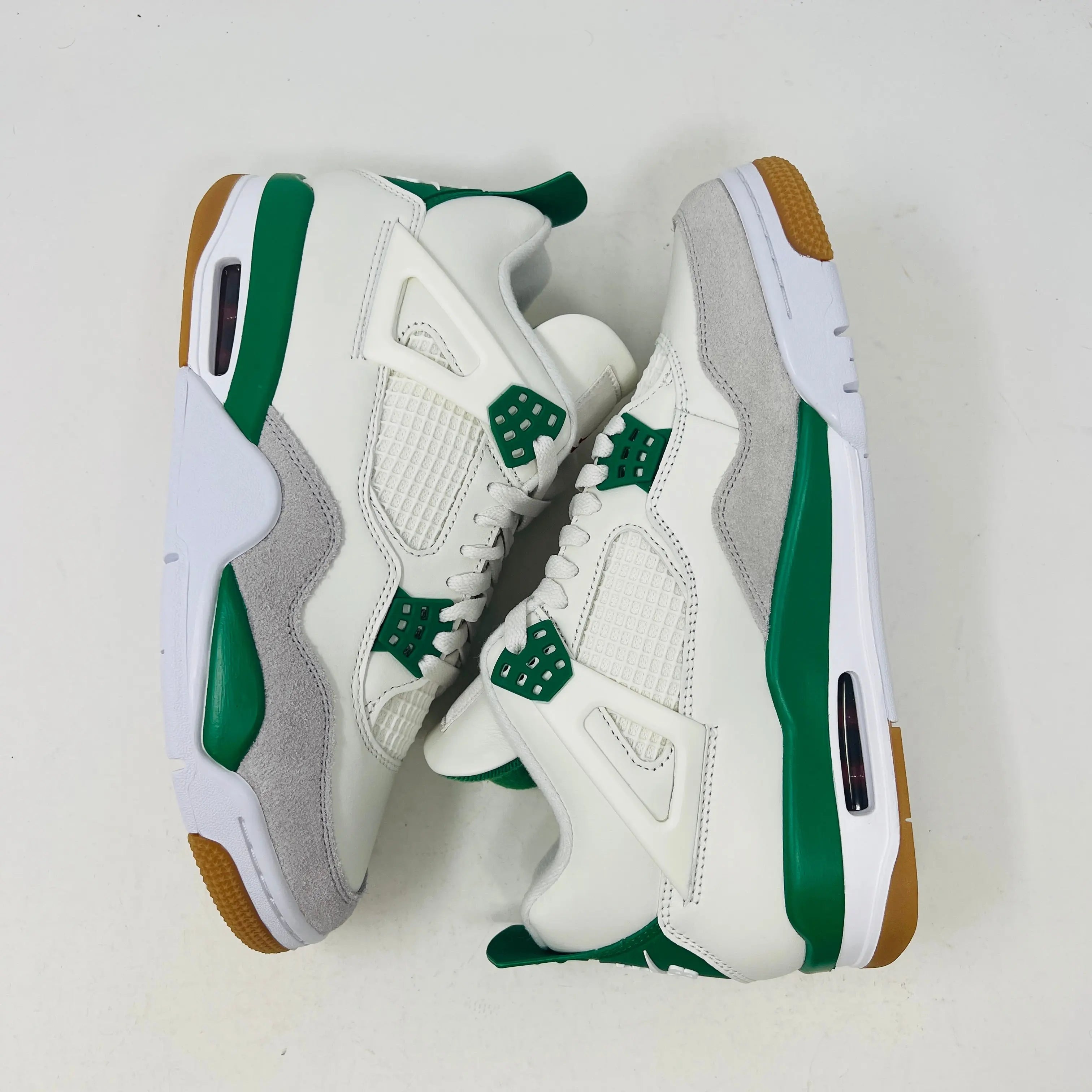 Jordan 4 SB Pine Green