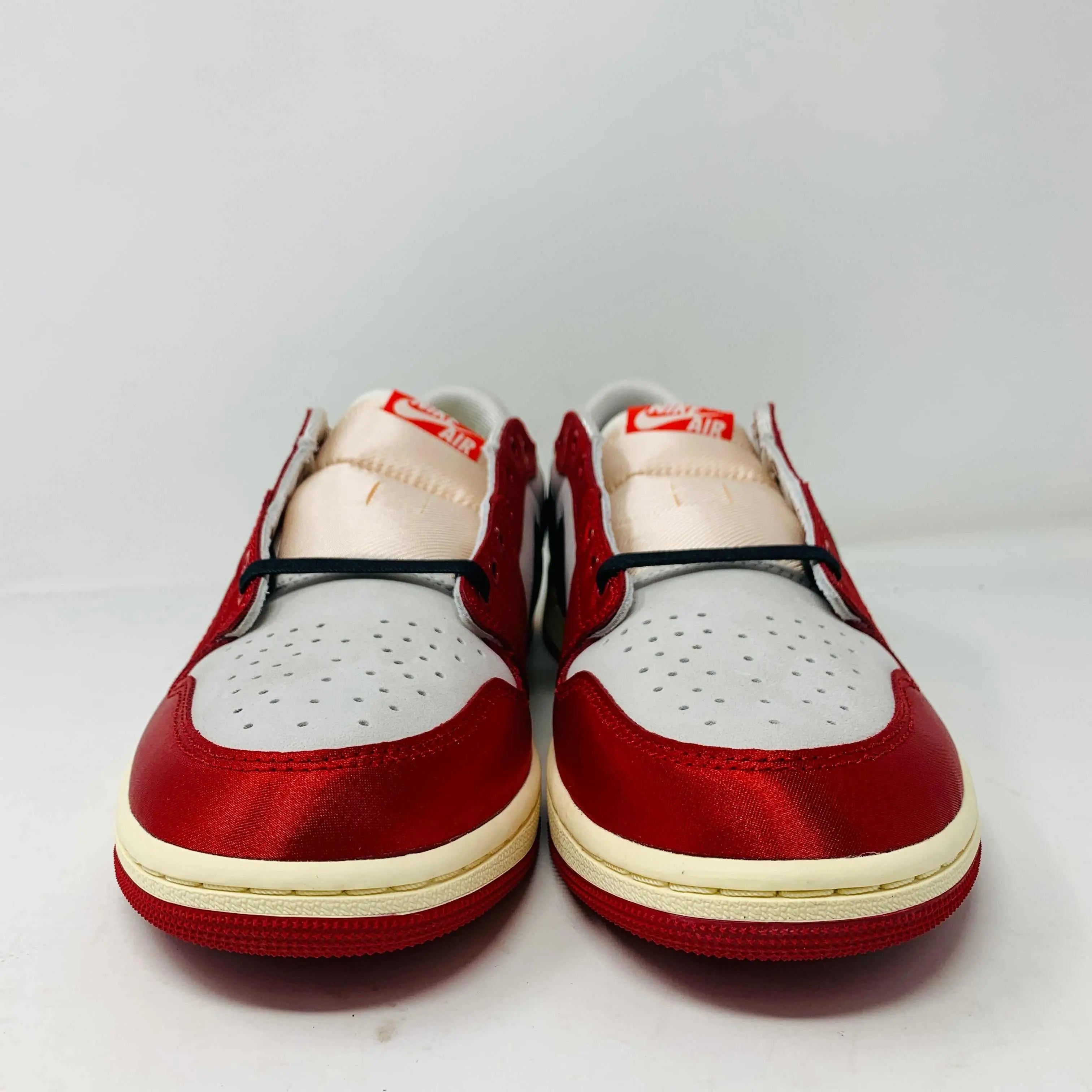 Jordan 1 Retro Low OG Trophy Room Away