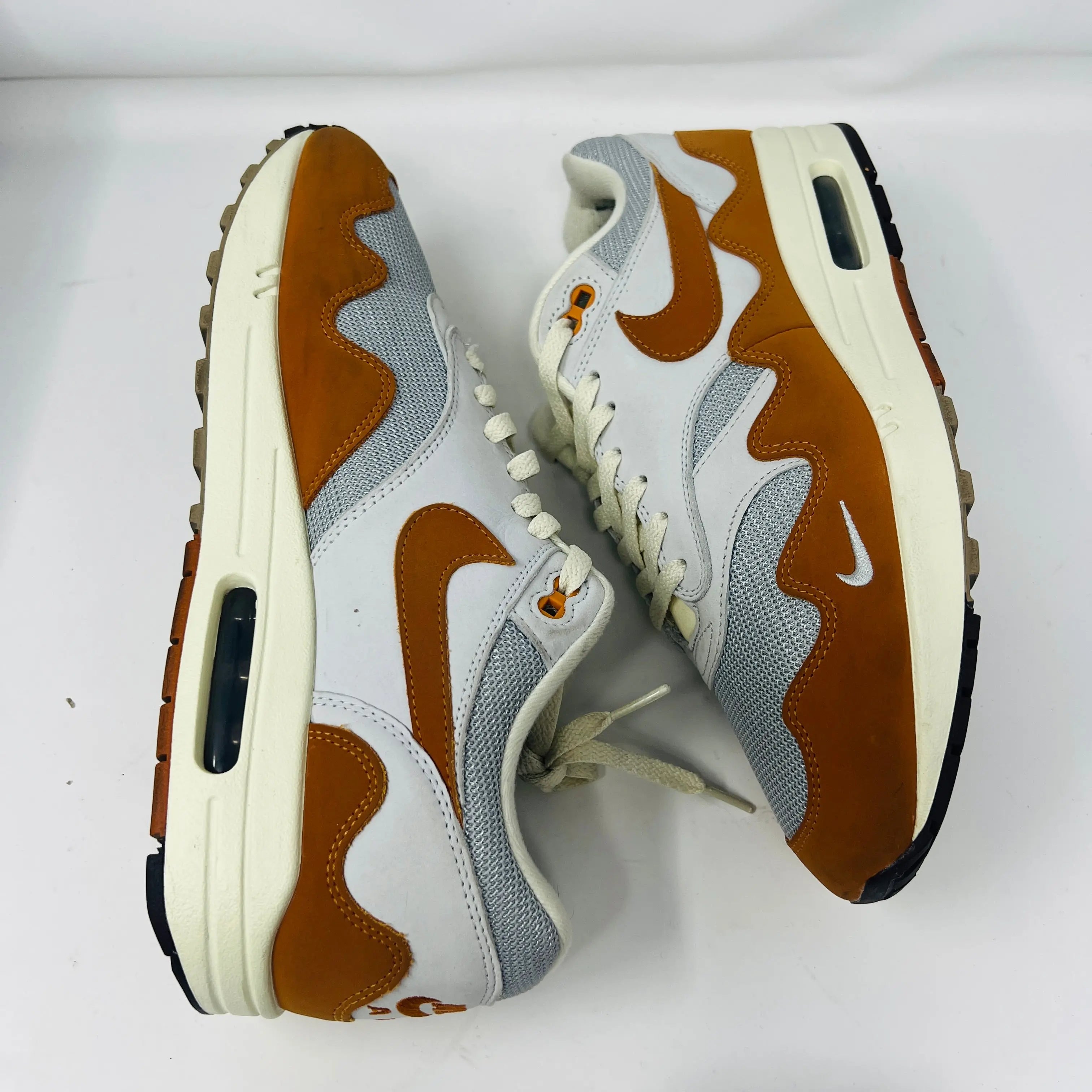 Nike Air Max 1 Patta Waves Monarch (with Bracelet)