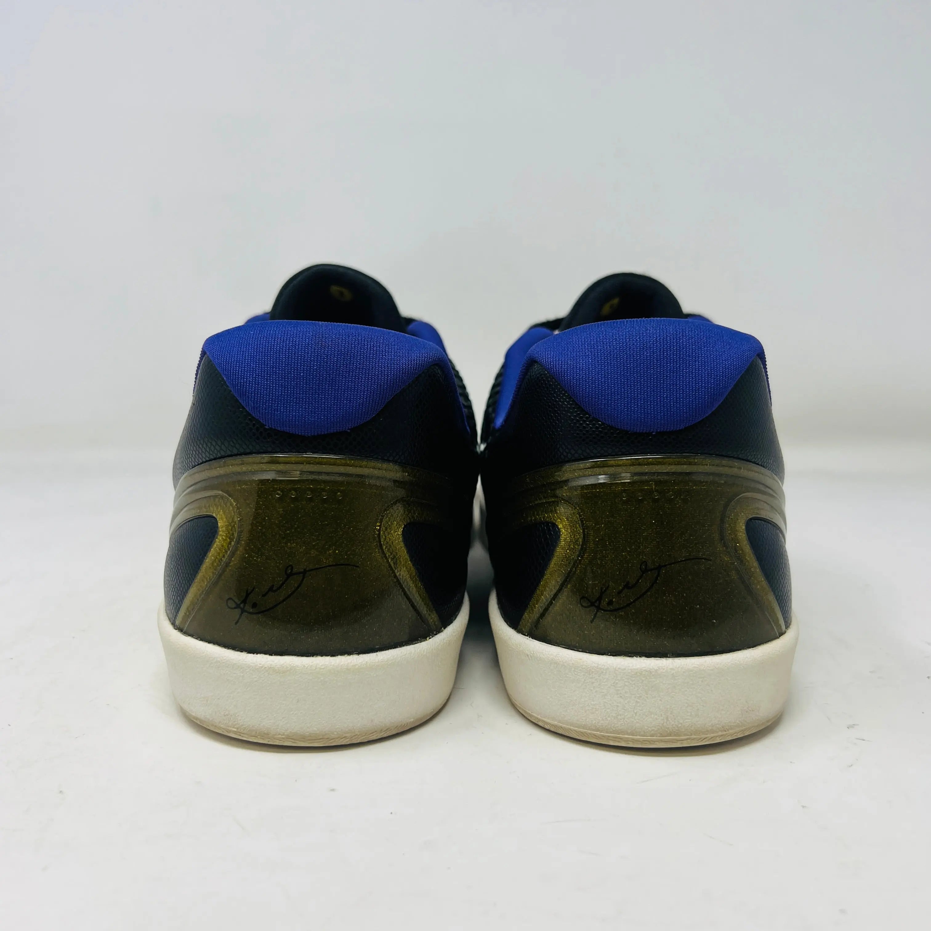 Freinds And Family Nike SB Eric Koston Kobe (SAMPLE)