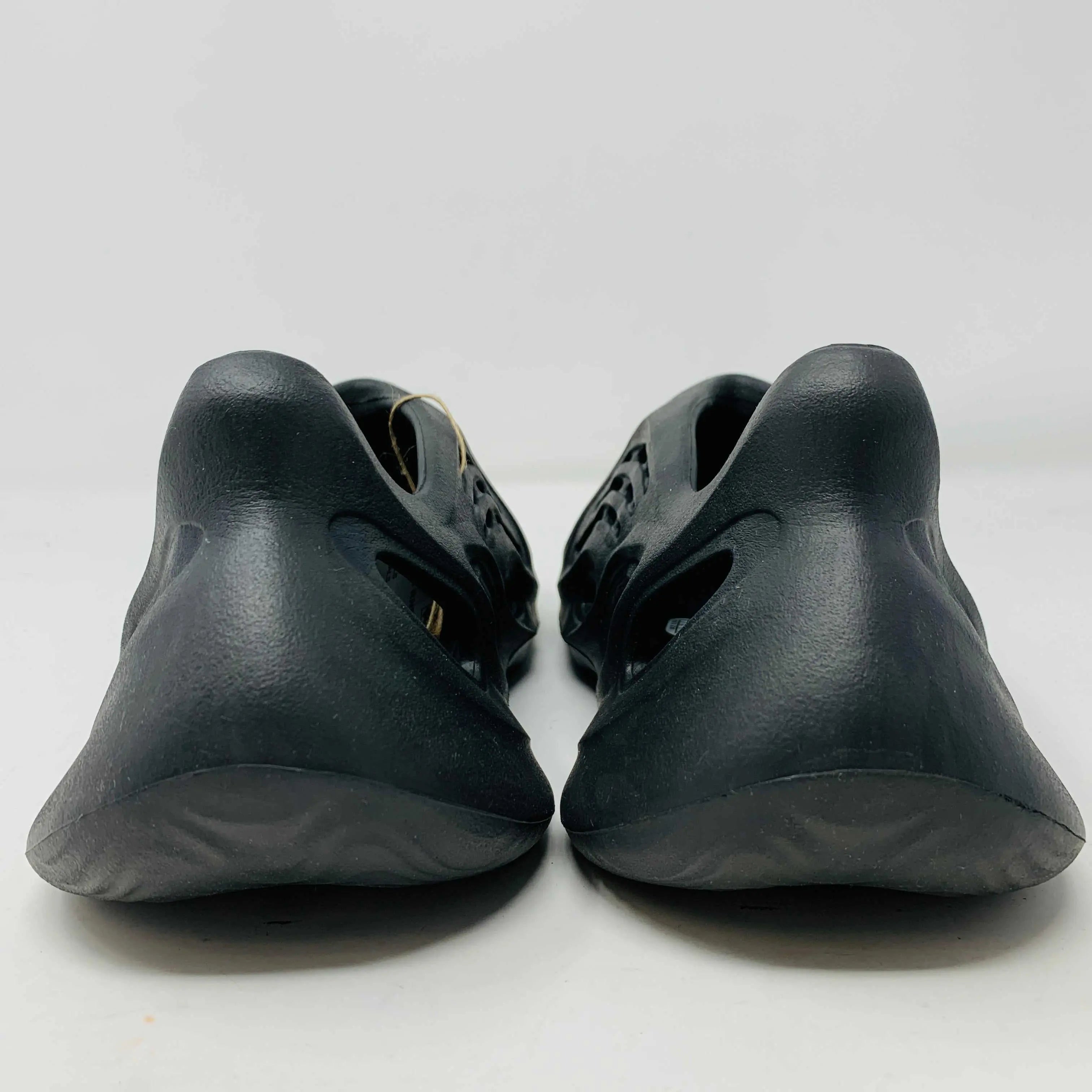 Yeezy Foam RNNR Onyx