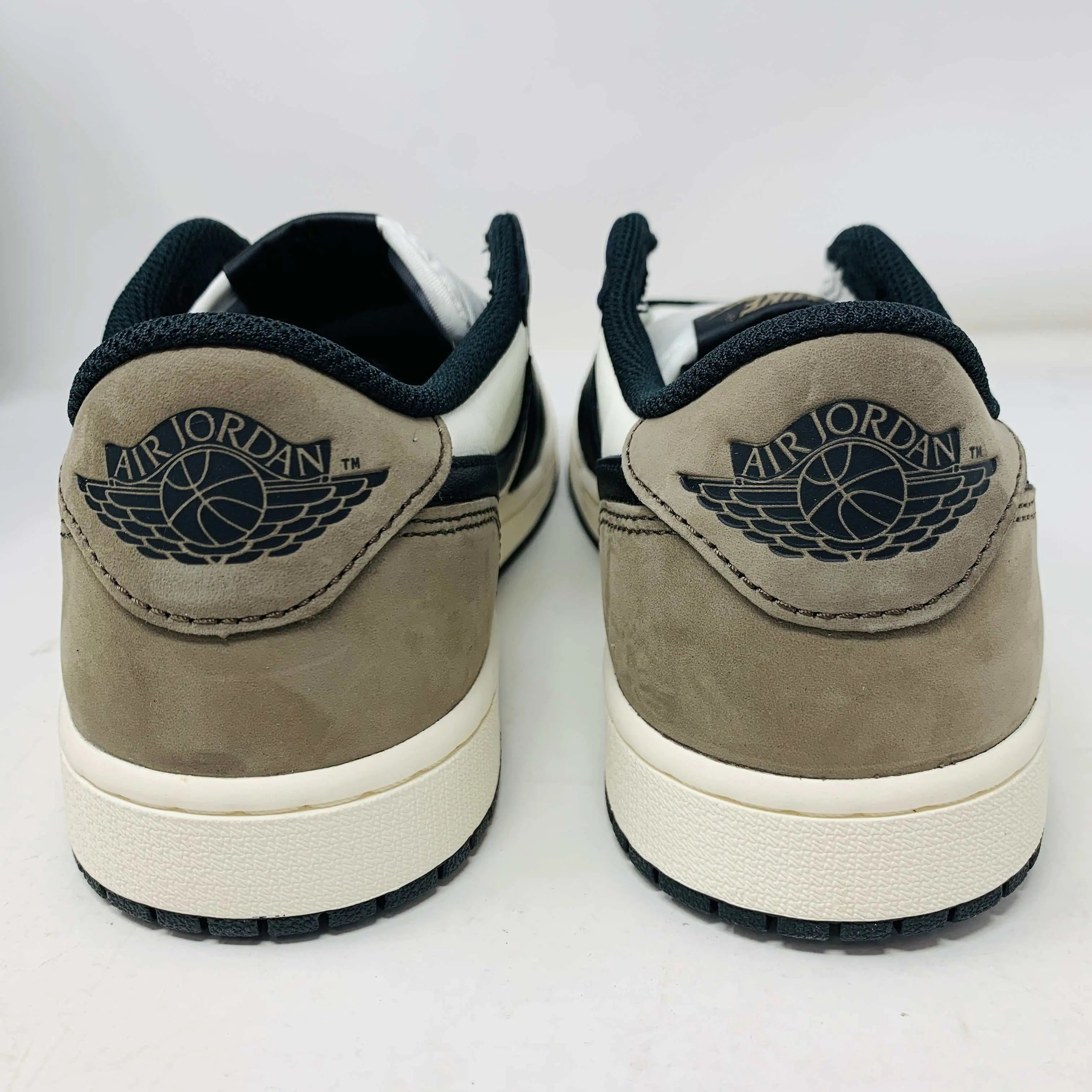 Jordan 1 Retro Low OG Mocha