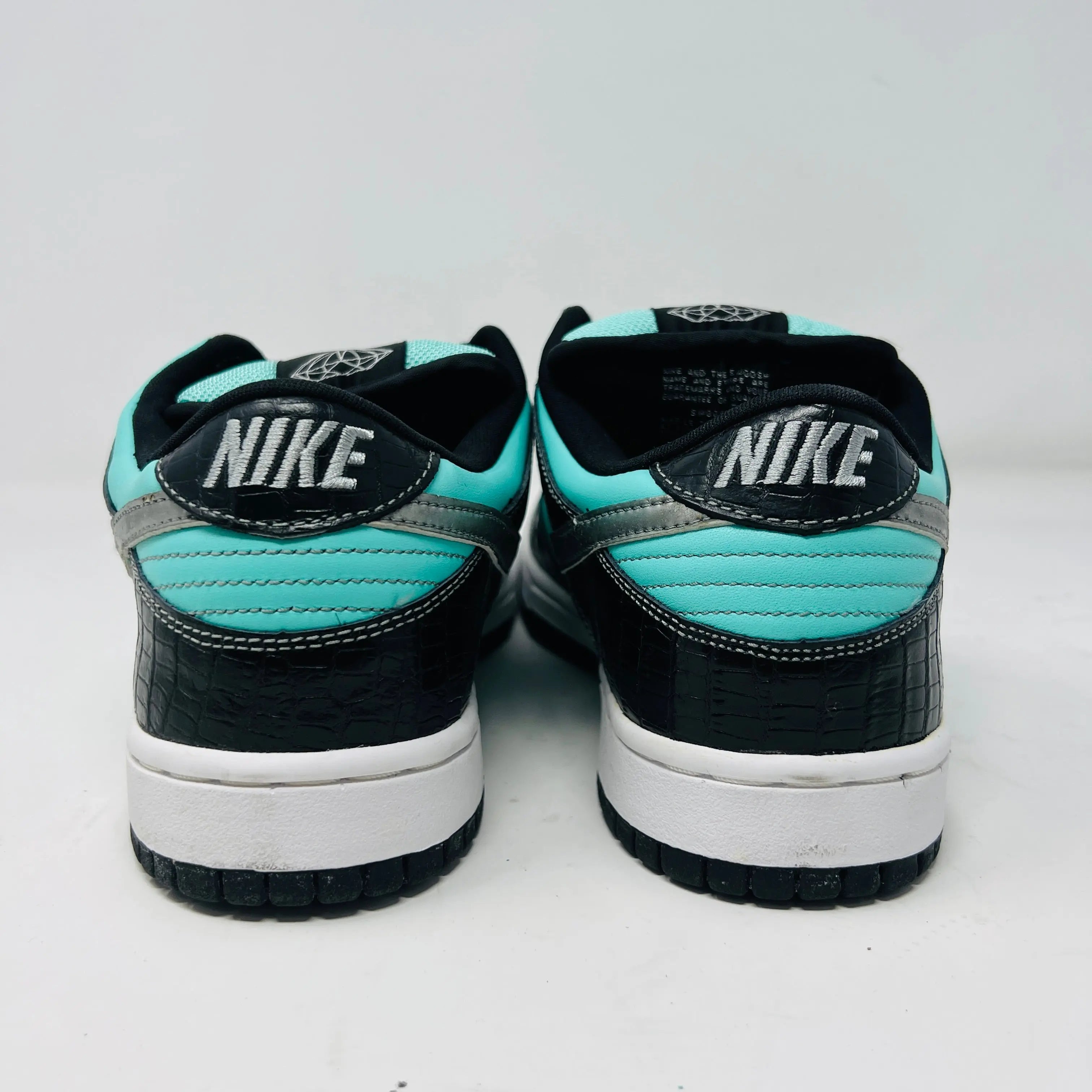 Nike SB Dunk Low Diamond Supply Co.